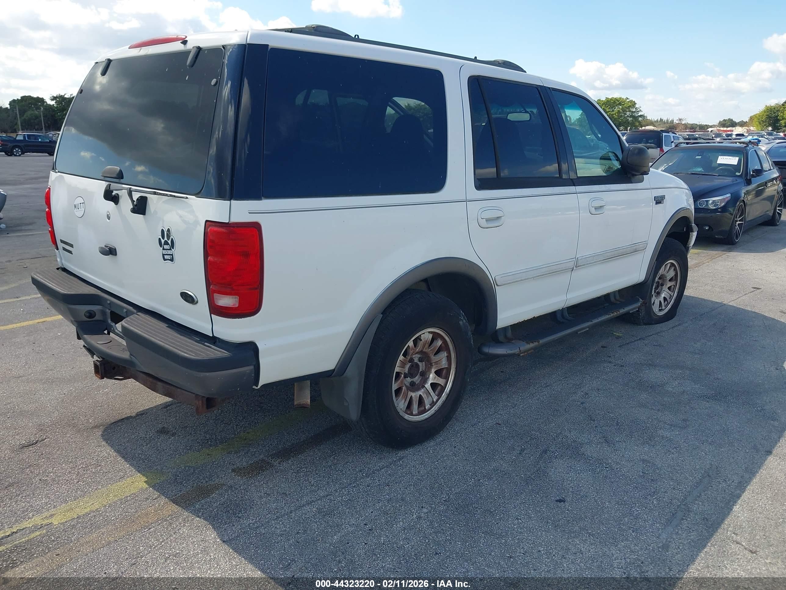 FORD EXPEDITION image 4