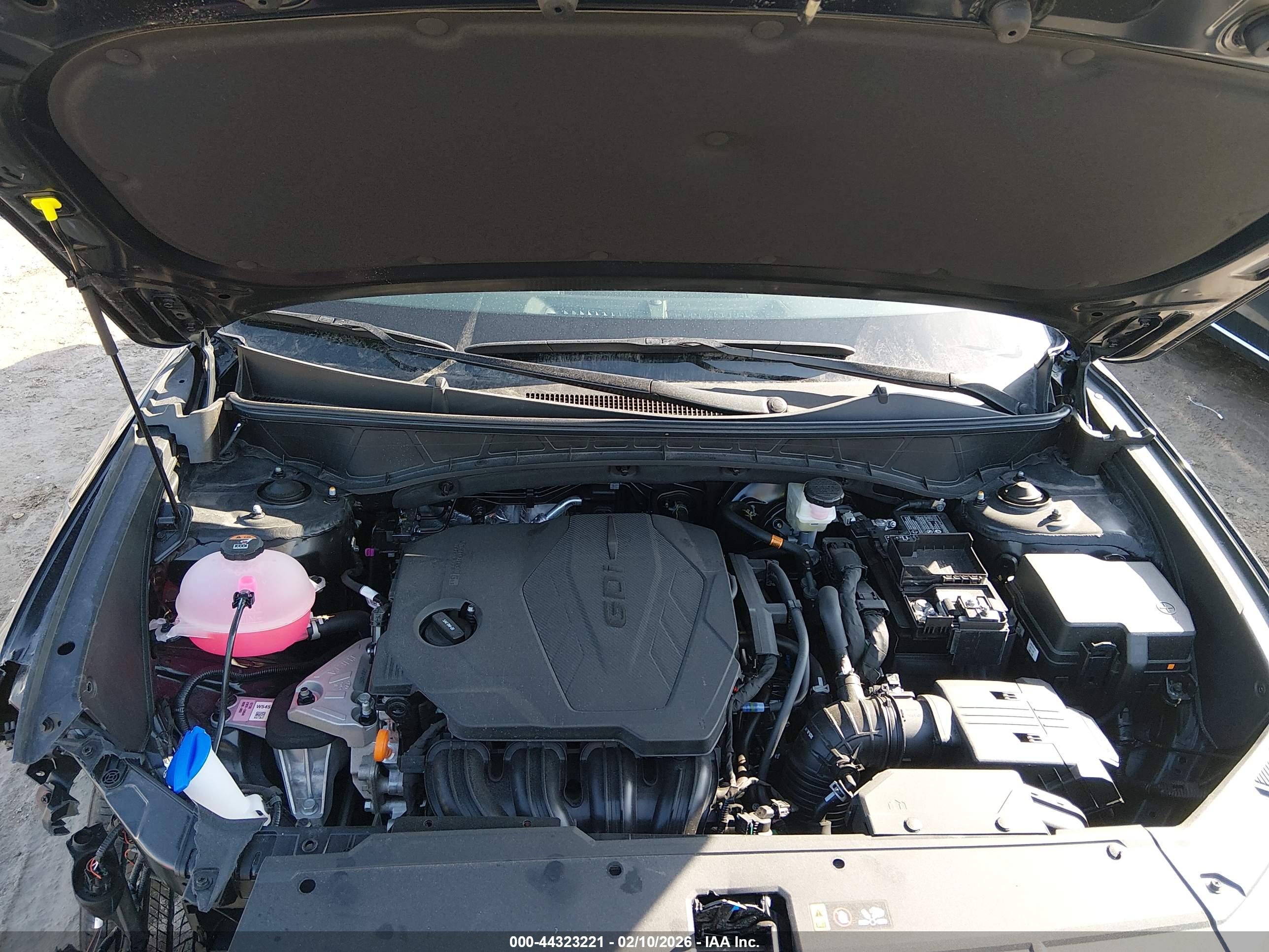 HYUNDAI TUCSON image 10