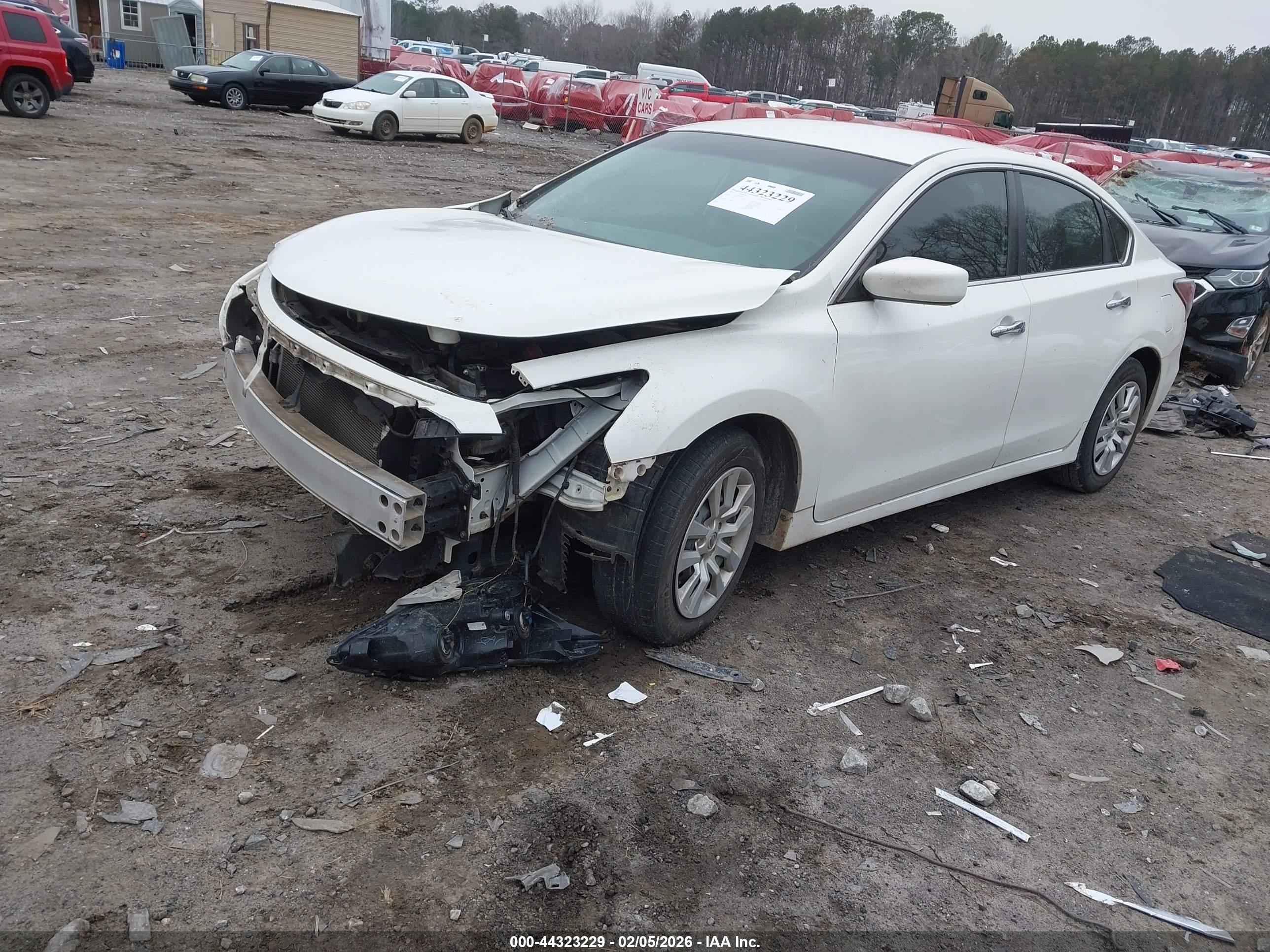 NISSAN ALTIMA image 2