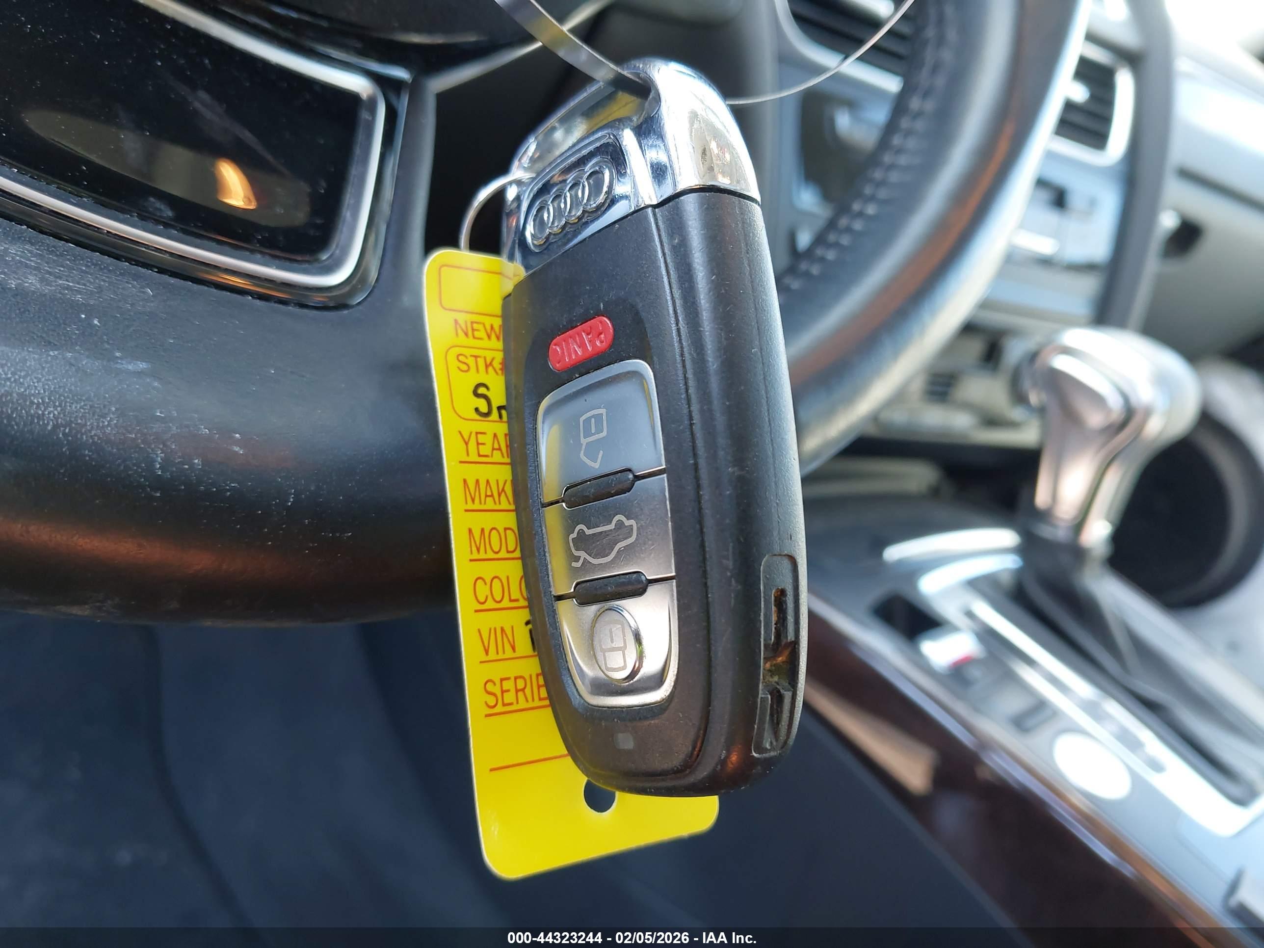 AUDI A4 image 11