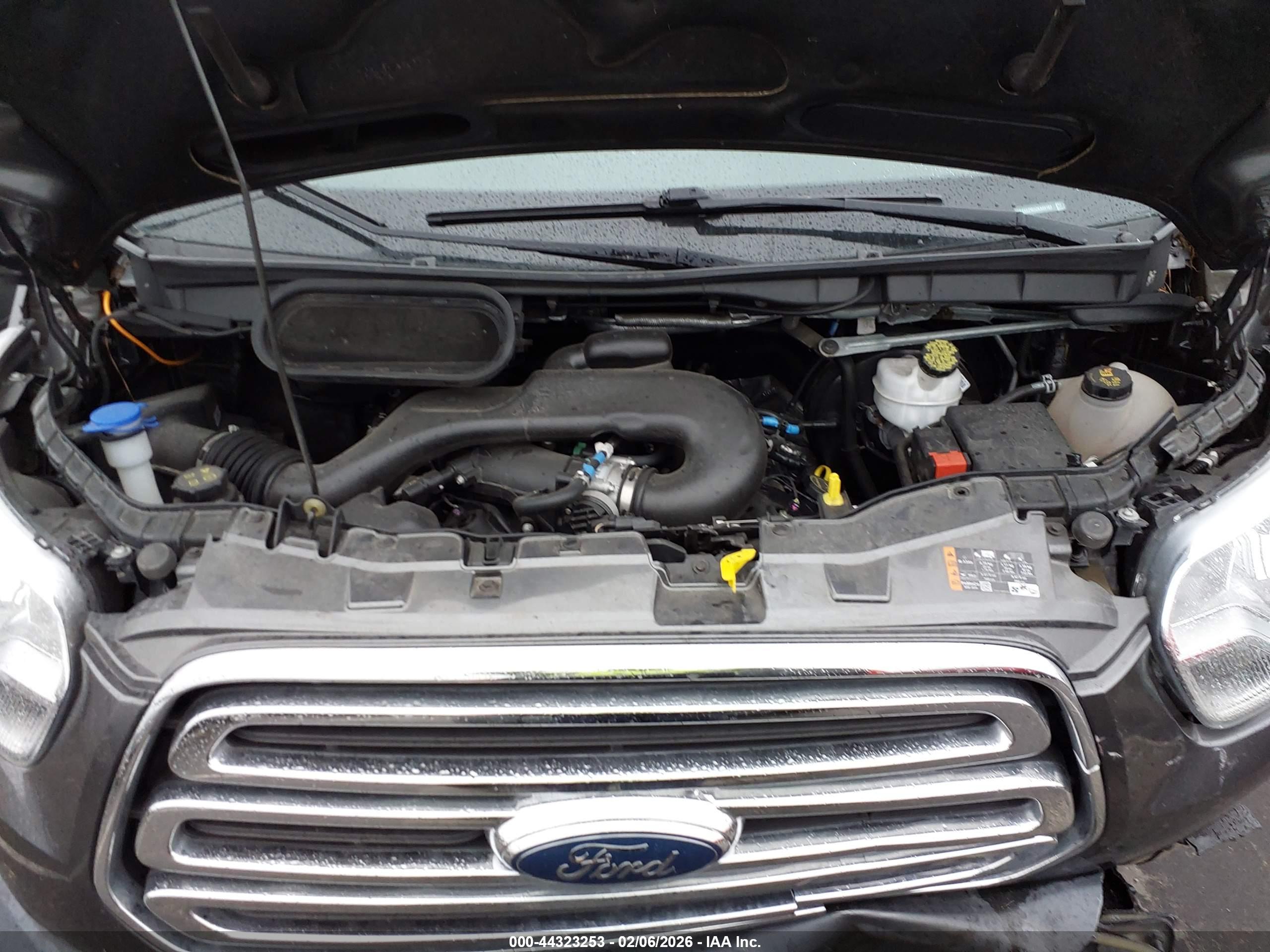 FORD TRANSIT-350 image 10