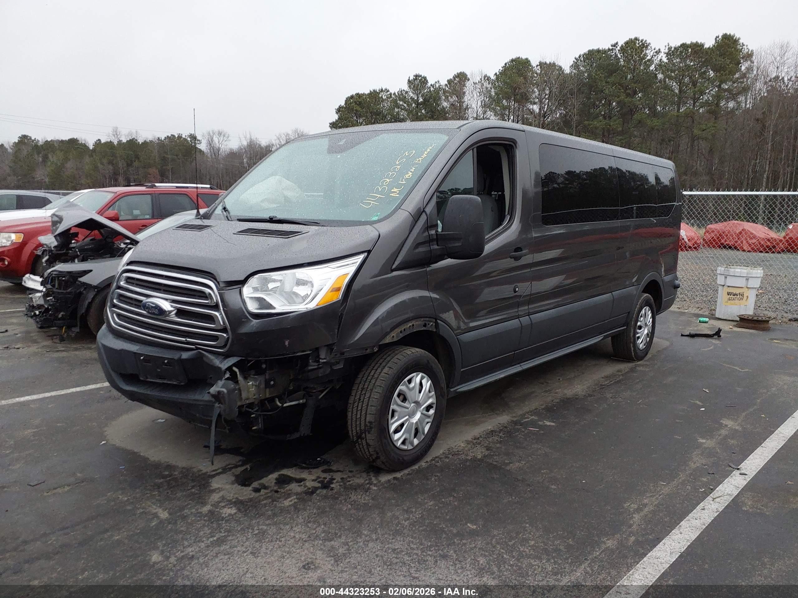 FORD TRANSIT-350 image 2
