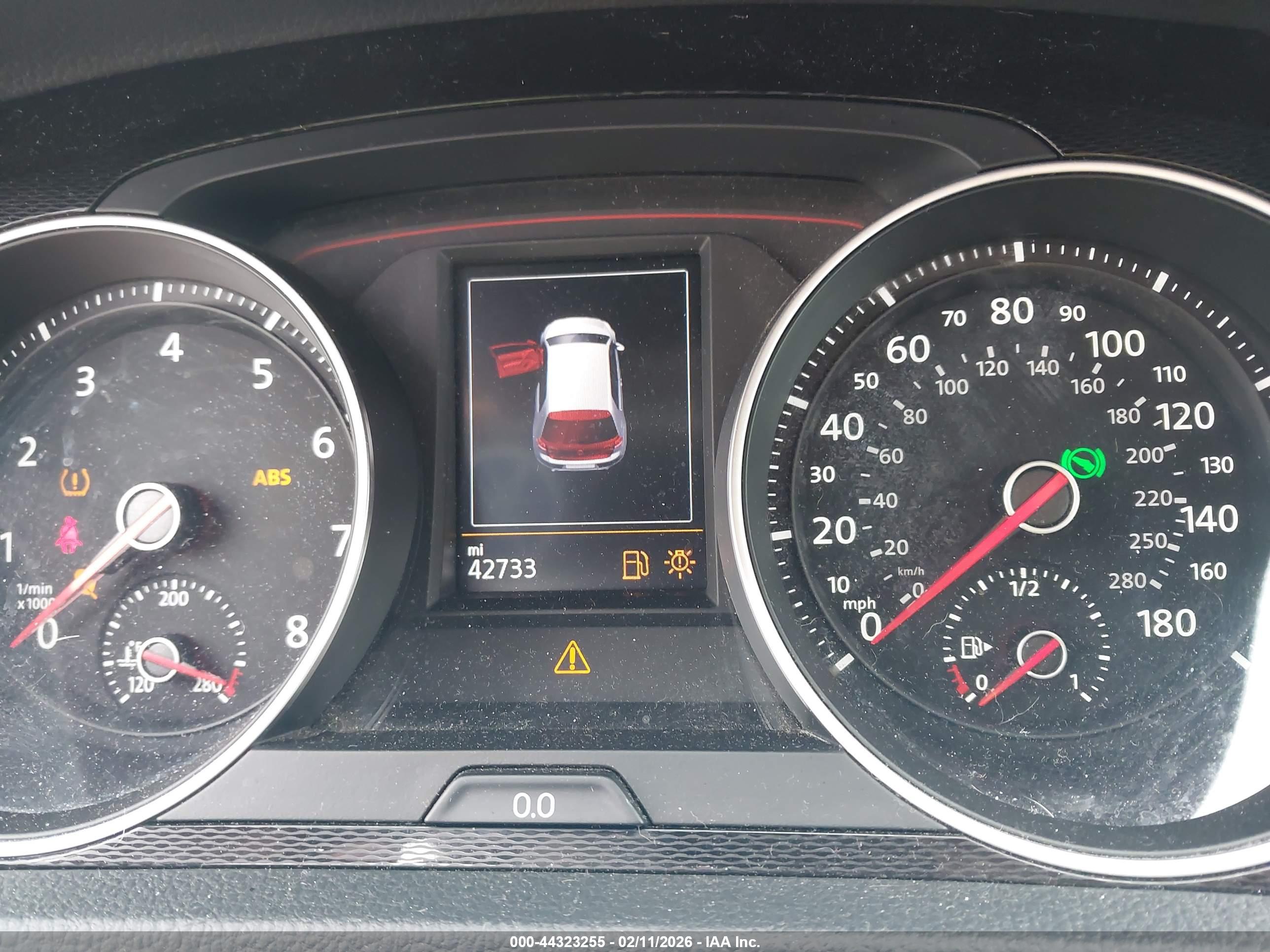 VOLKSWAGEN GOLF image 7