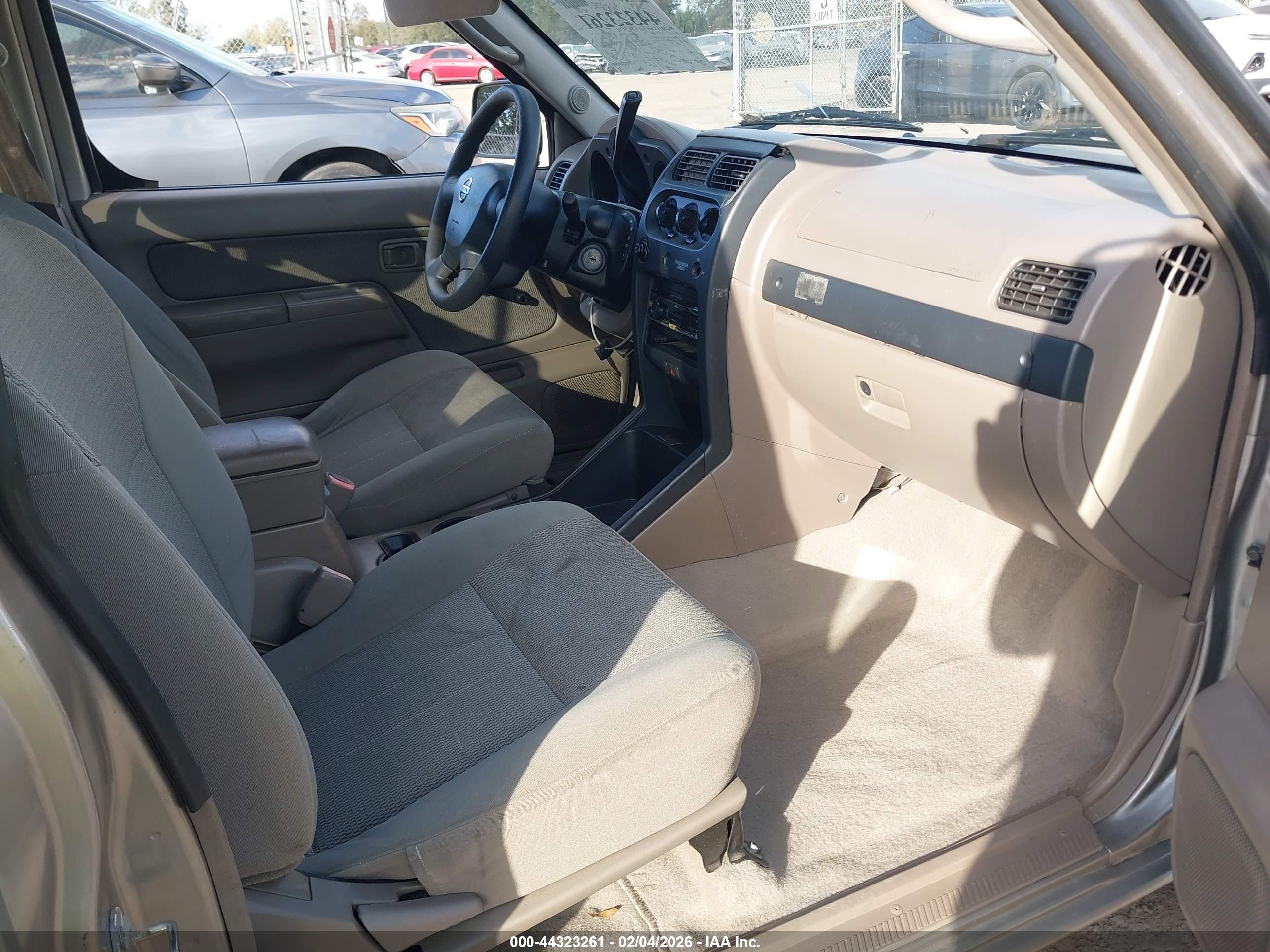 NISSAN FRONTIER image 5