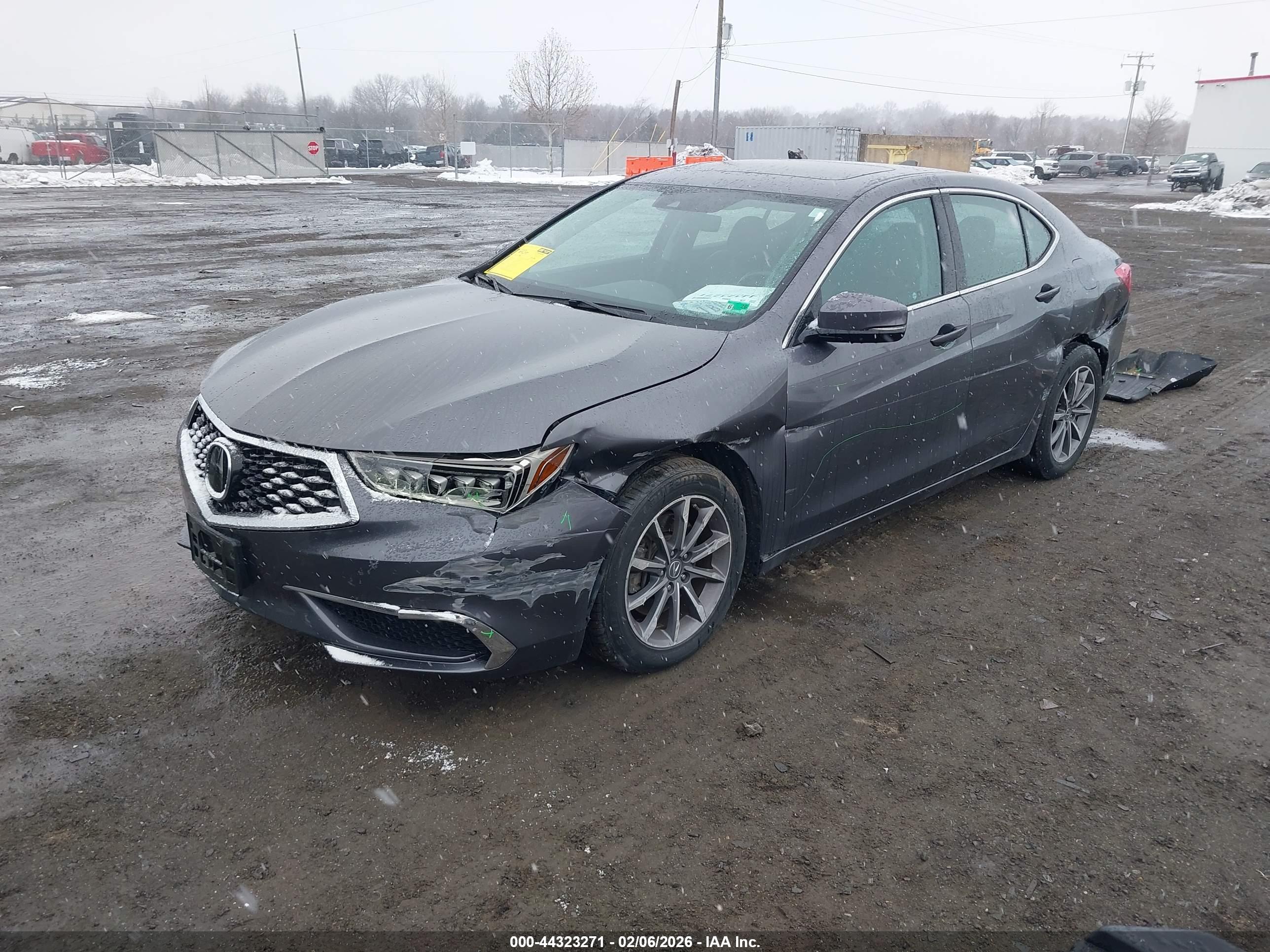ACURA TLX image 2