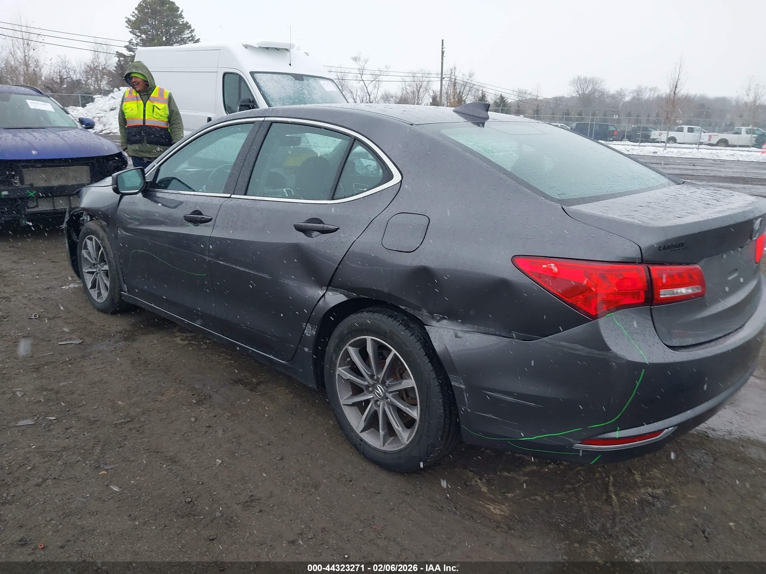 ACURA TLX image 3