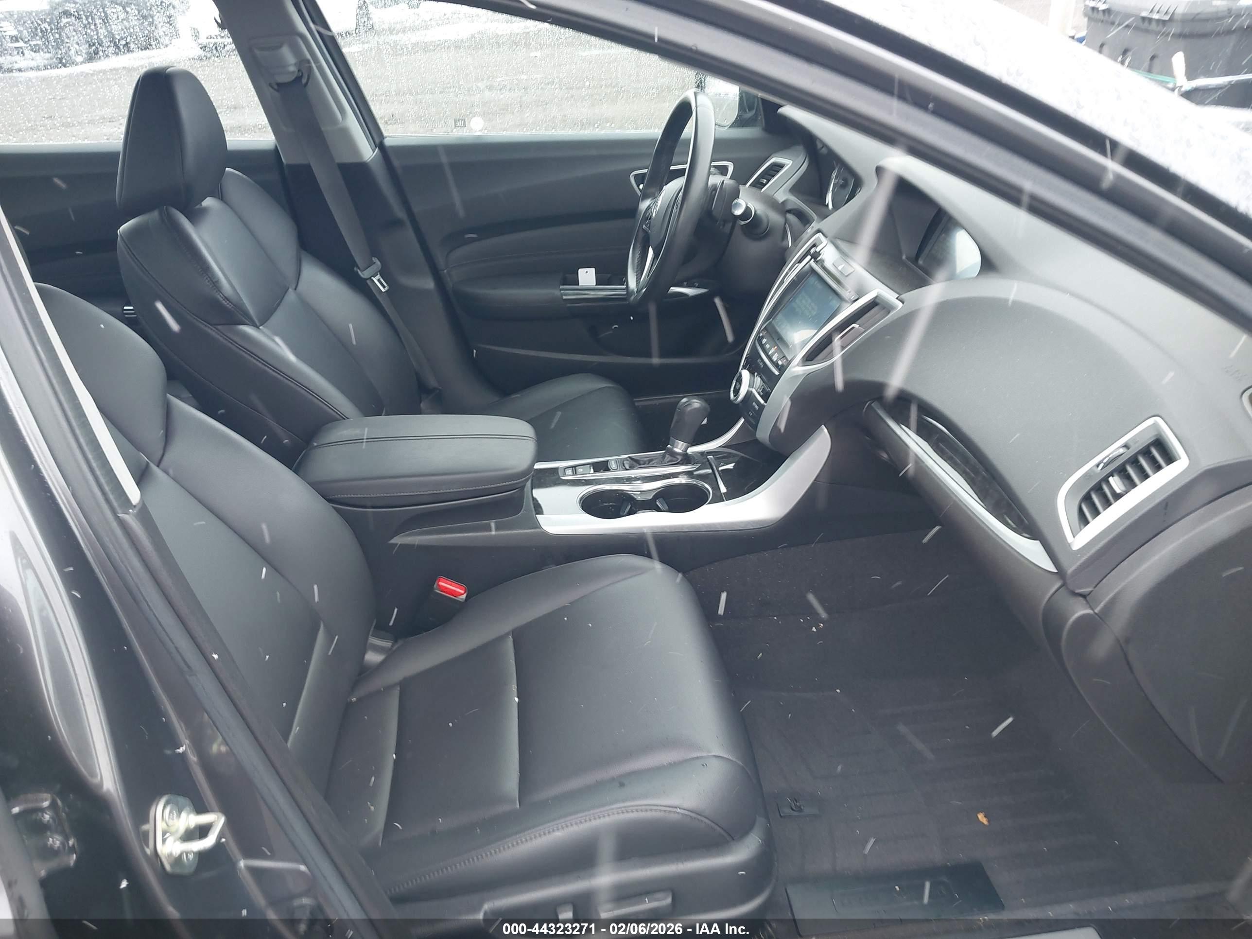 ACURA TLX image 5