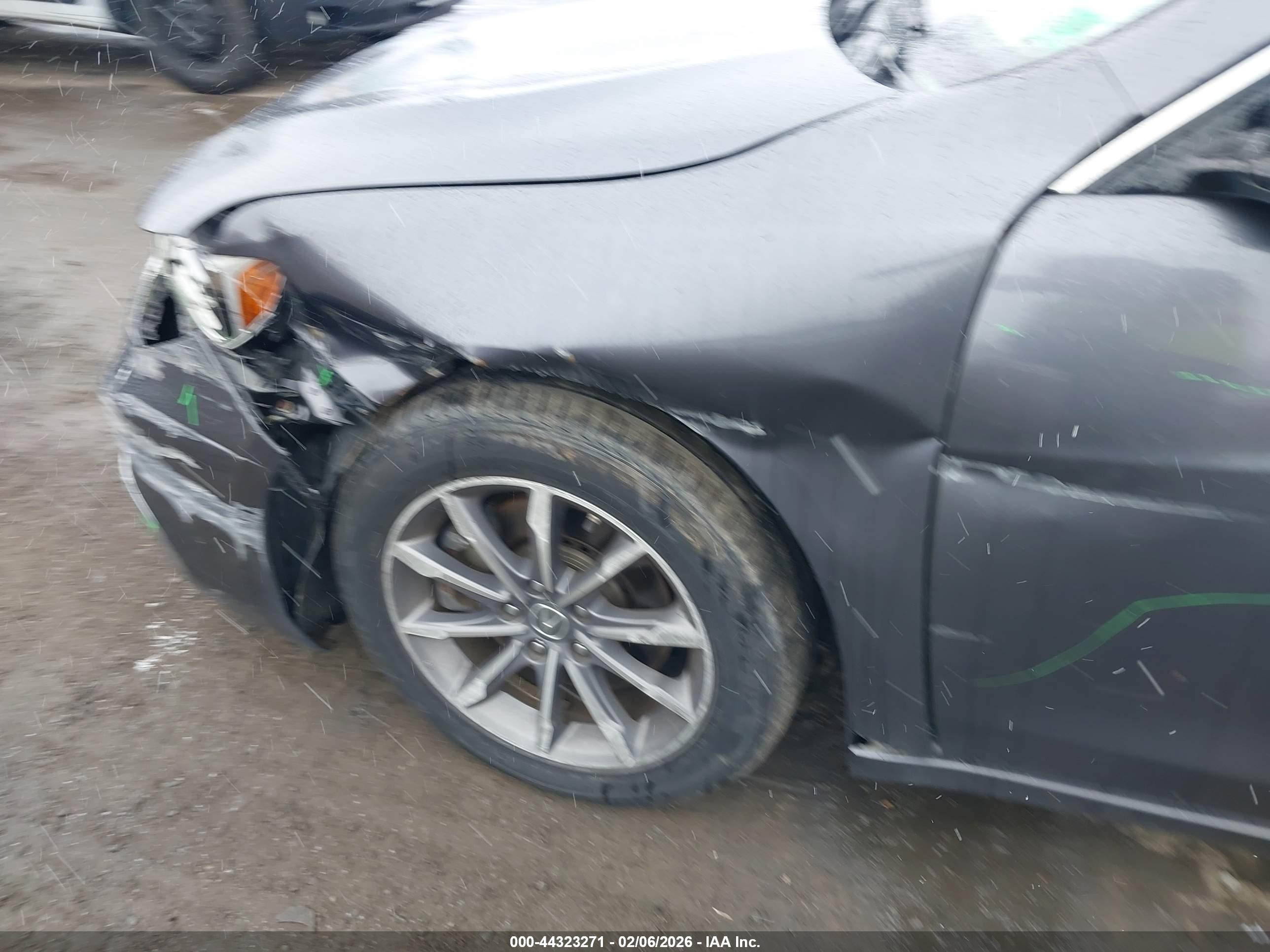 ACURA TLX image 6