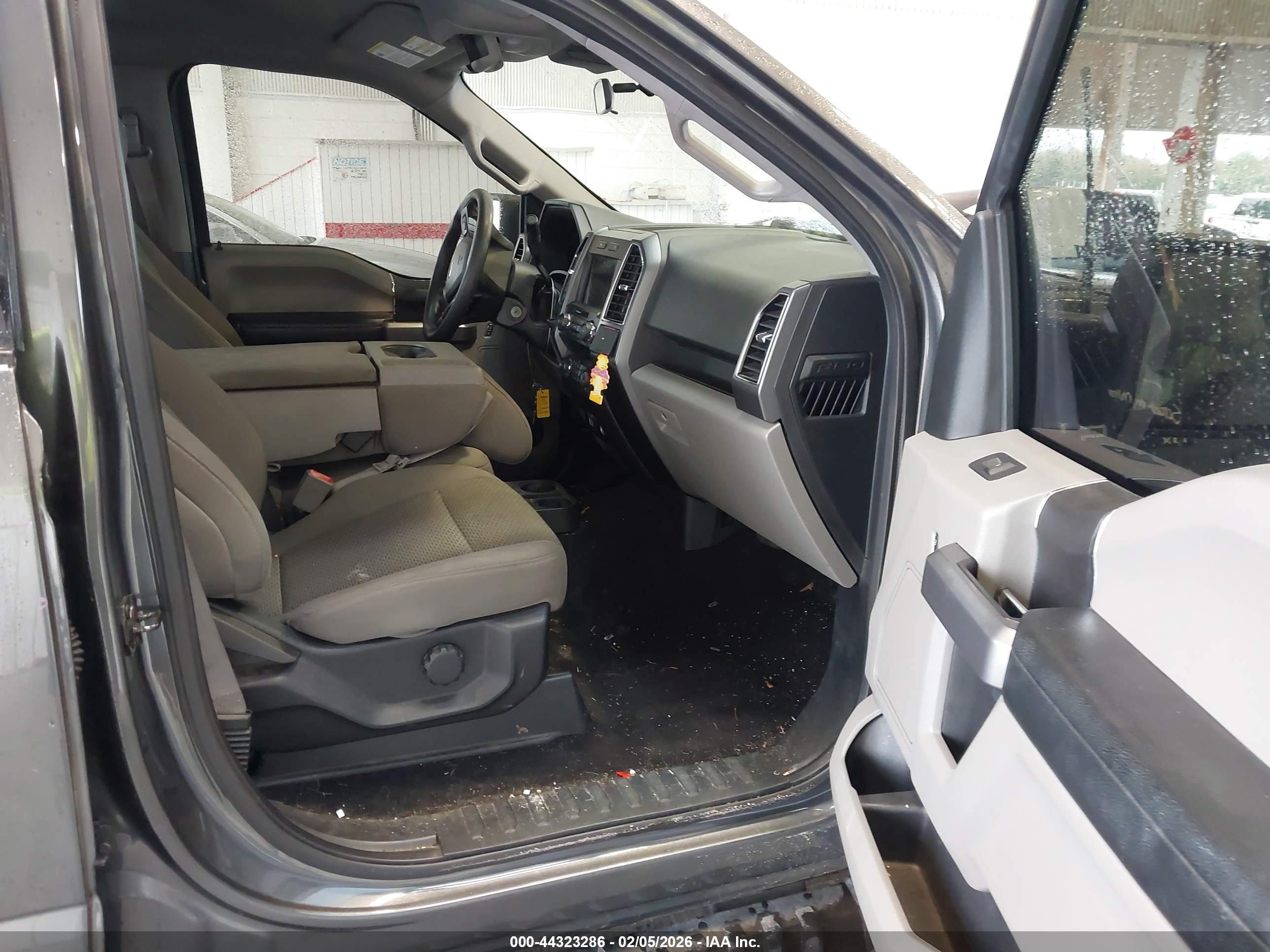 FORD F-150 image 5