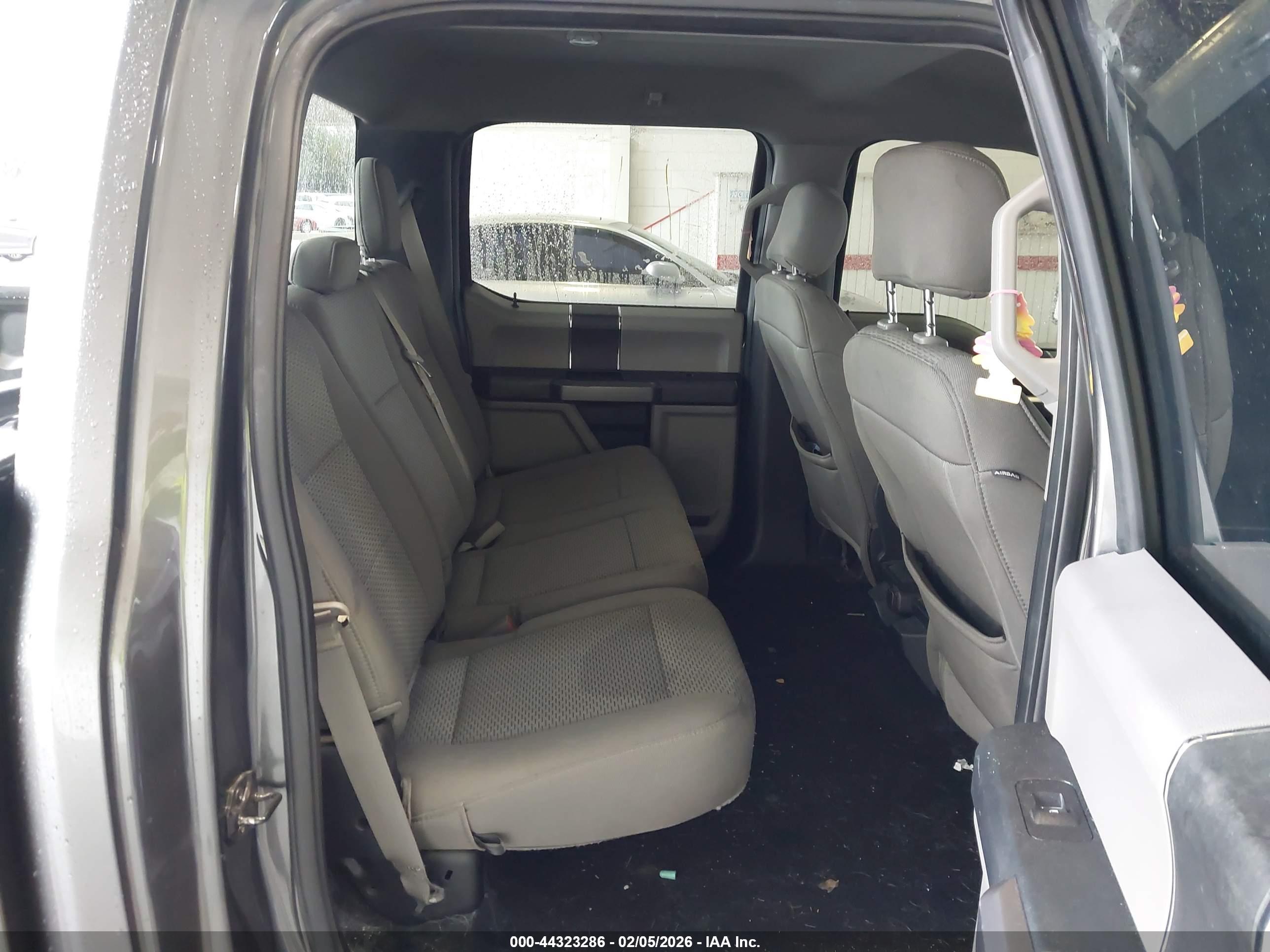 FORD F-150 image 8