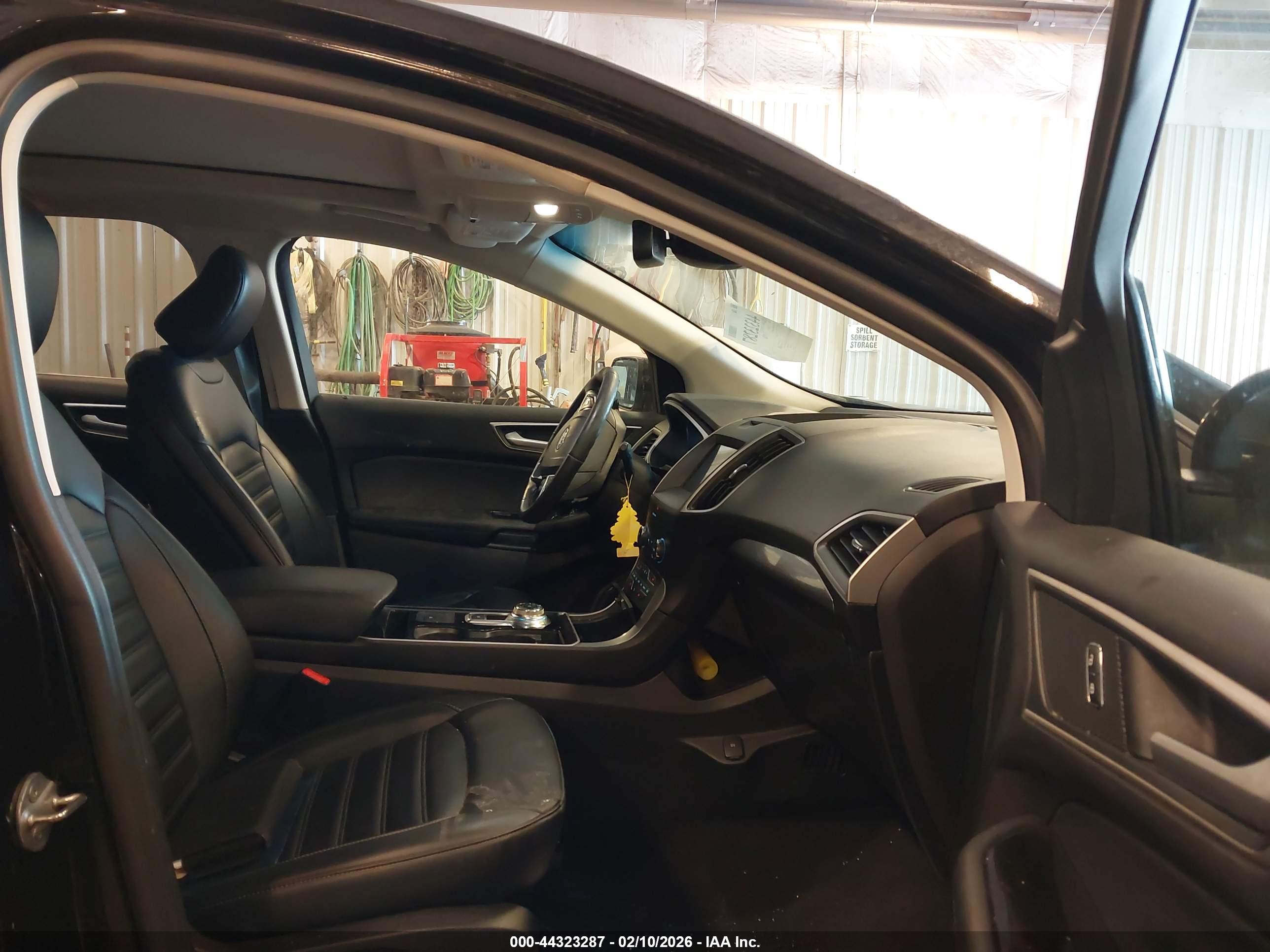 FORD EDGE image 5