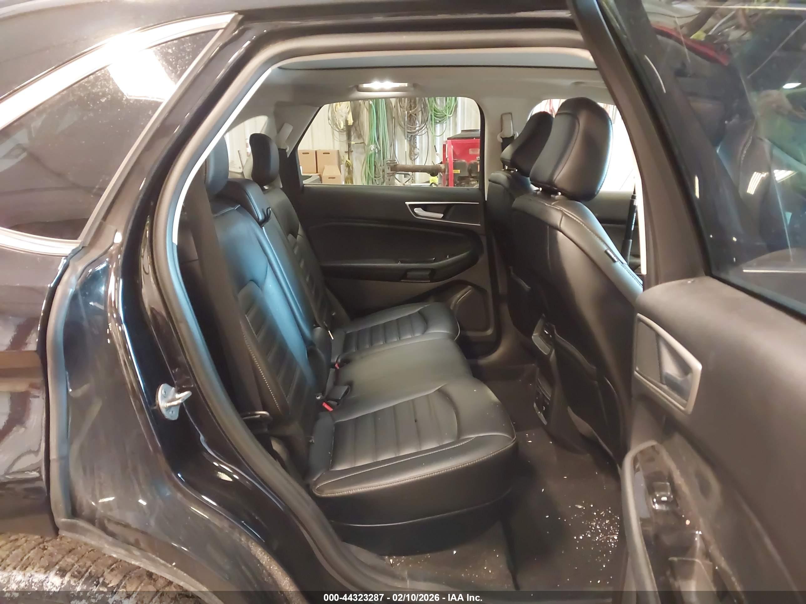 FORD EDGE image 8