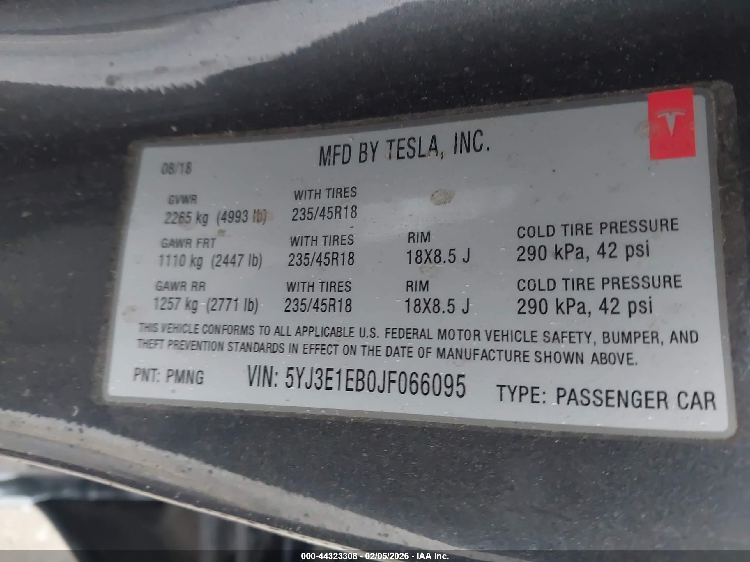 TESLA MODEL image 9