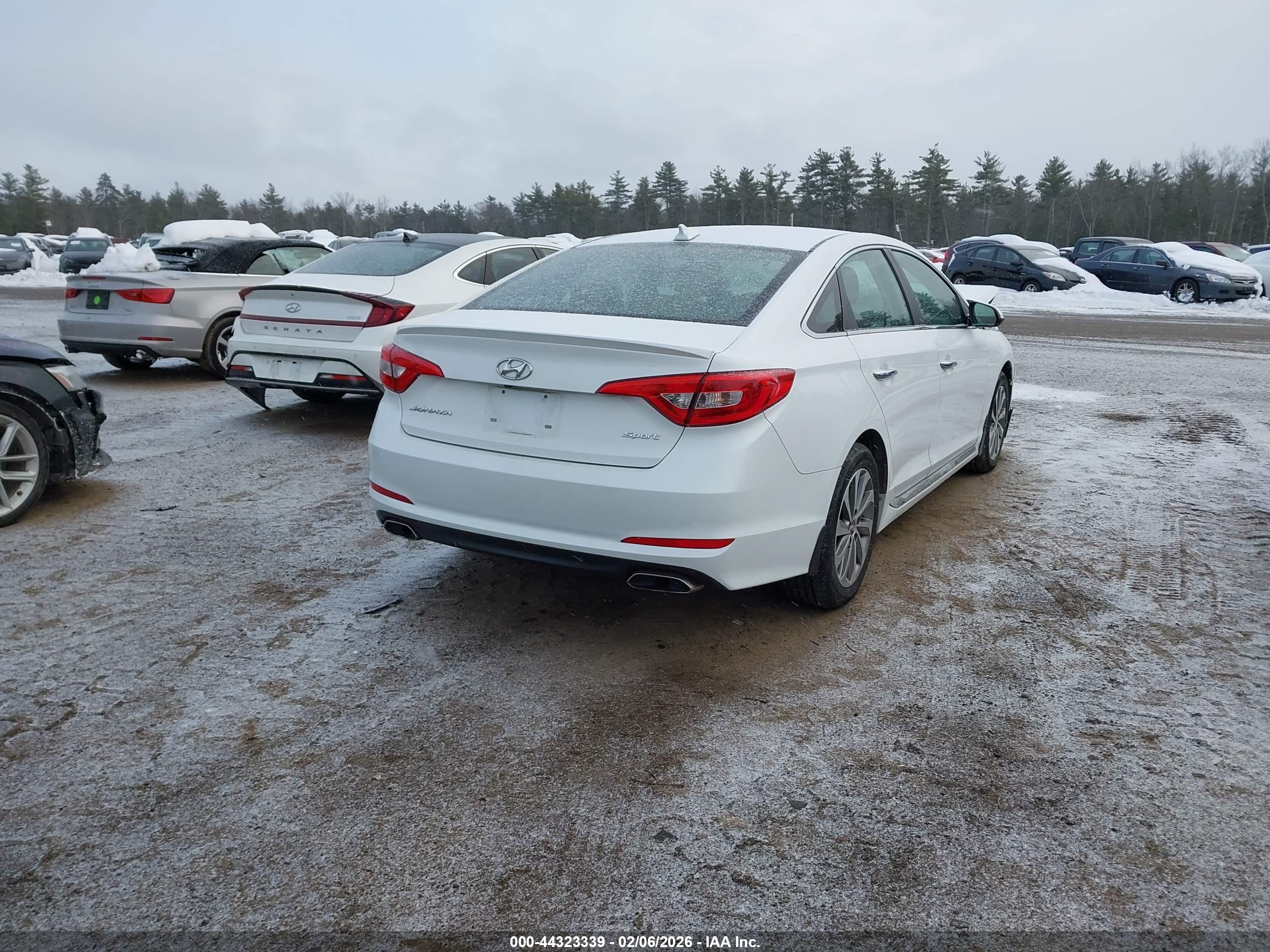 HYUNDAI SONATA image 4
