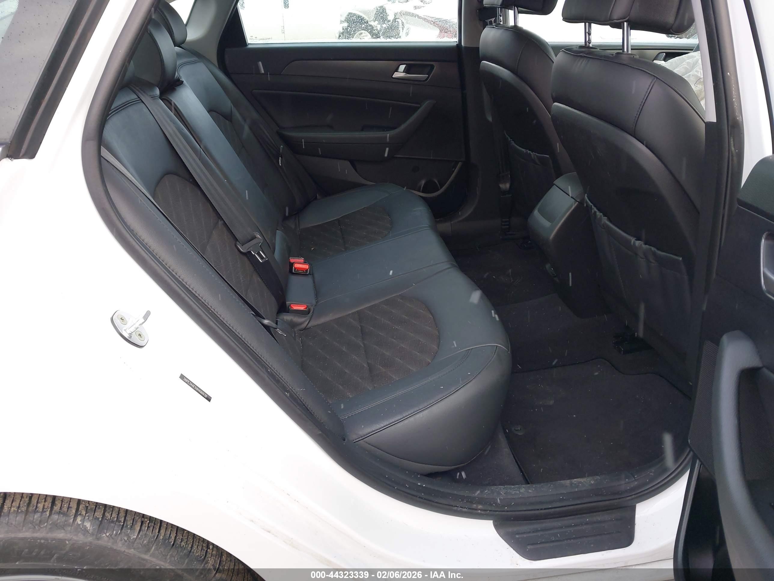HYUNDAI SONATA image 8