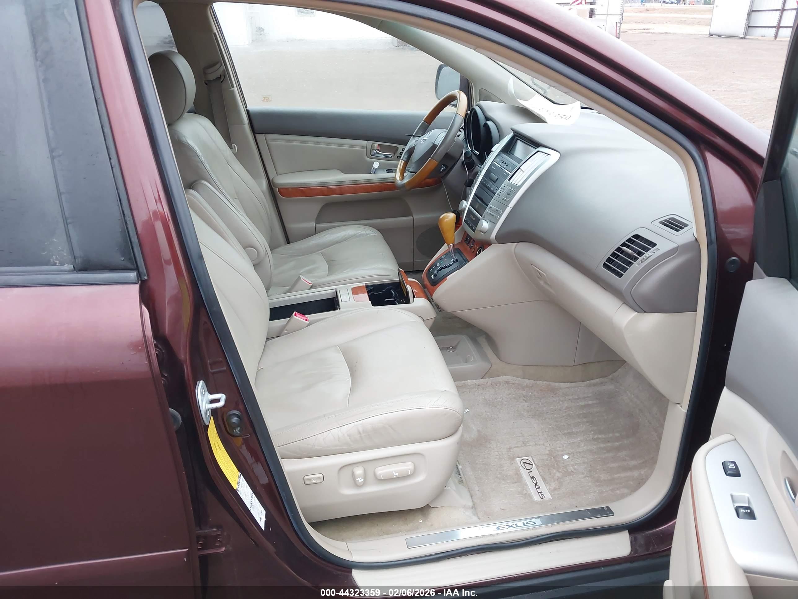LEXUS RX image 5