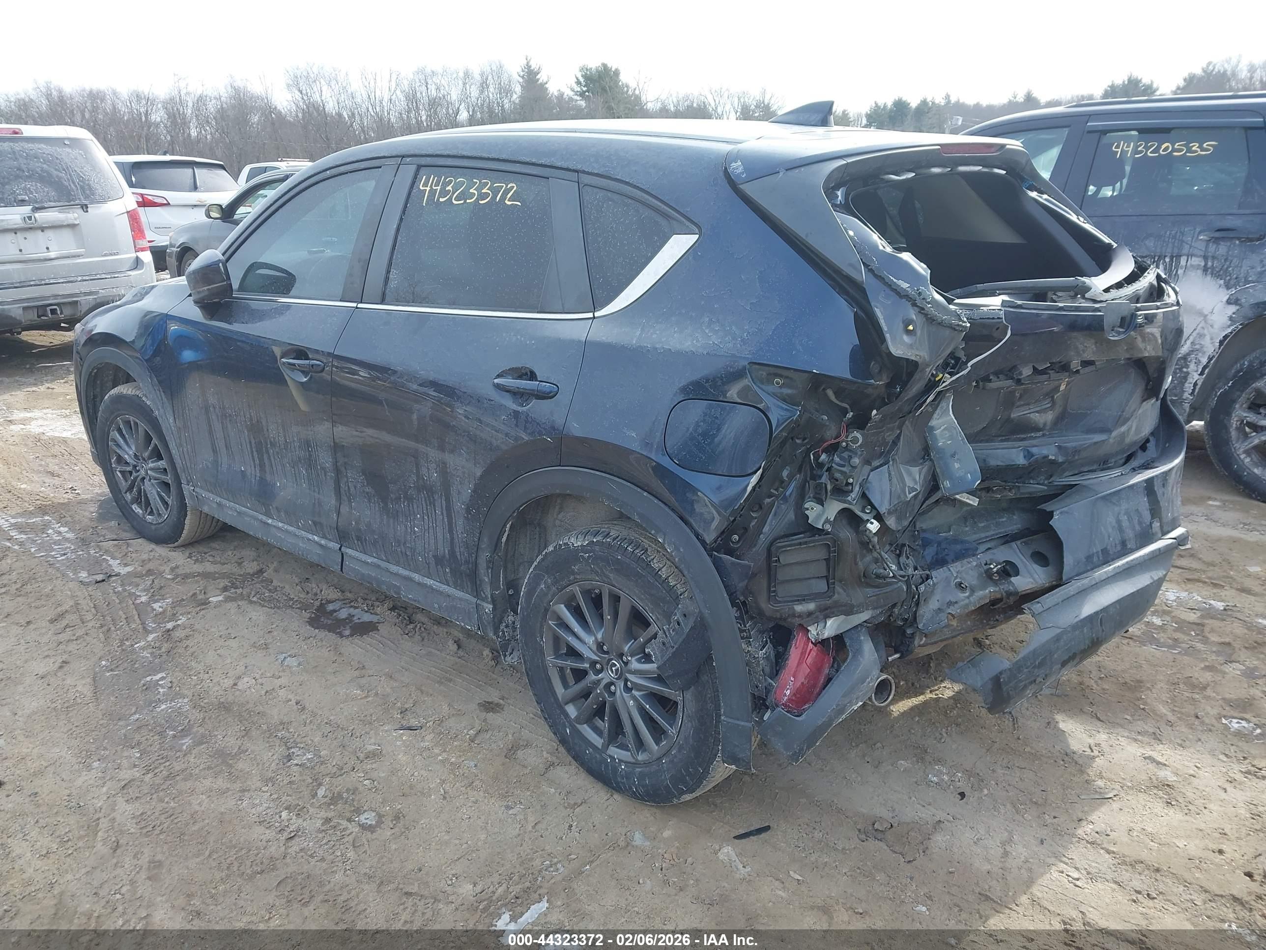 MAZDA CX-5 image 3