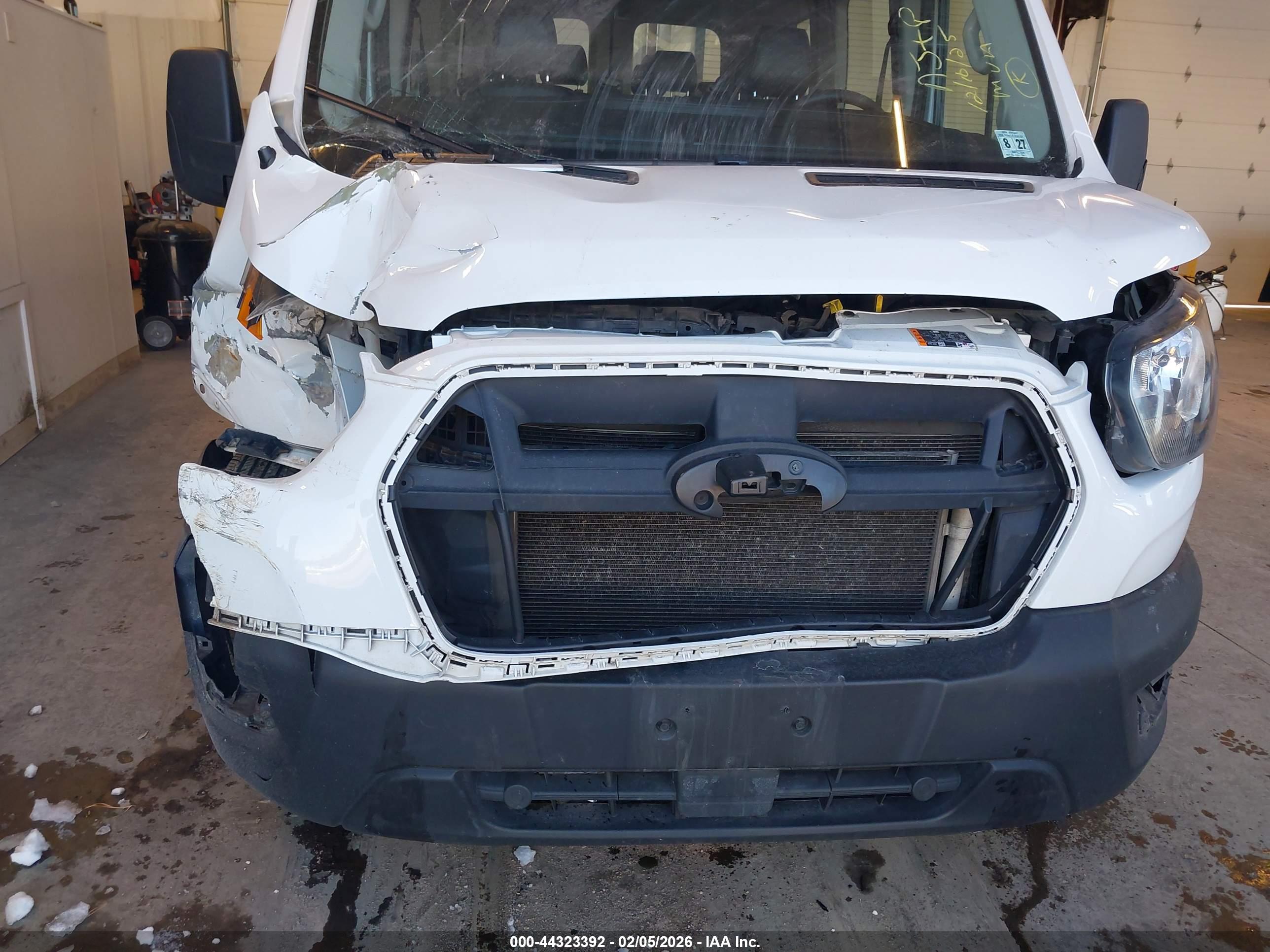FORD TRANSIT-350 image 6
