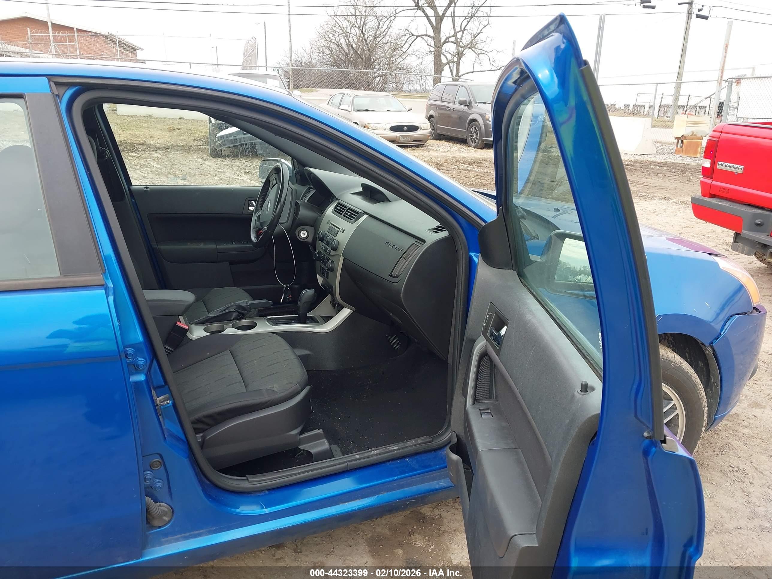FORD FOCUS image 5