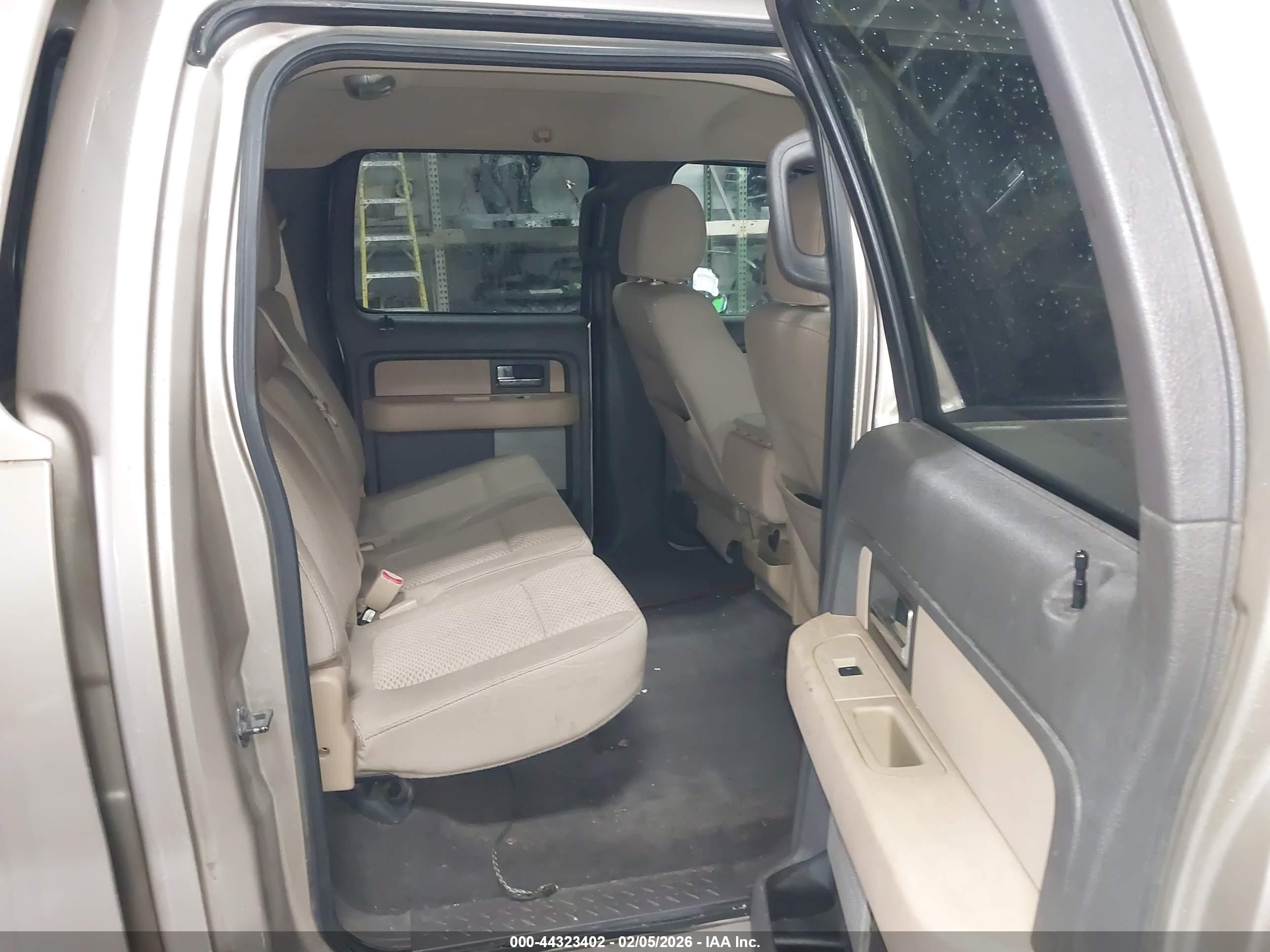 FORD F-150 image 8