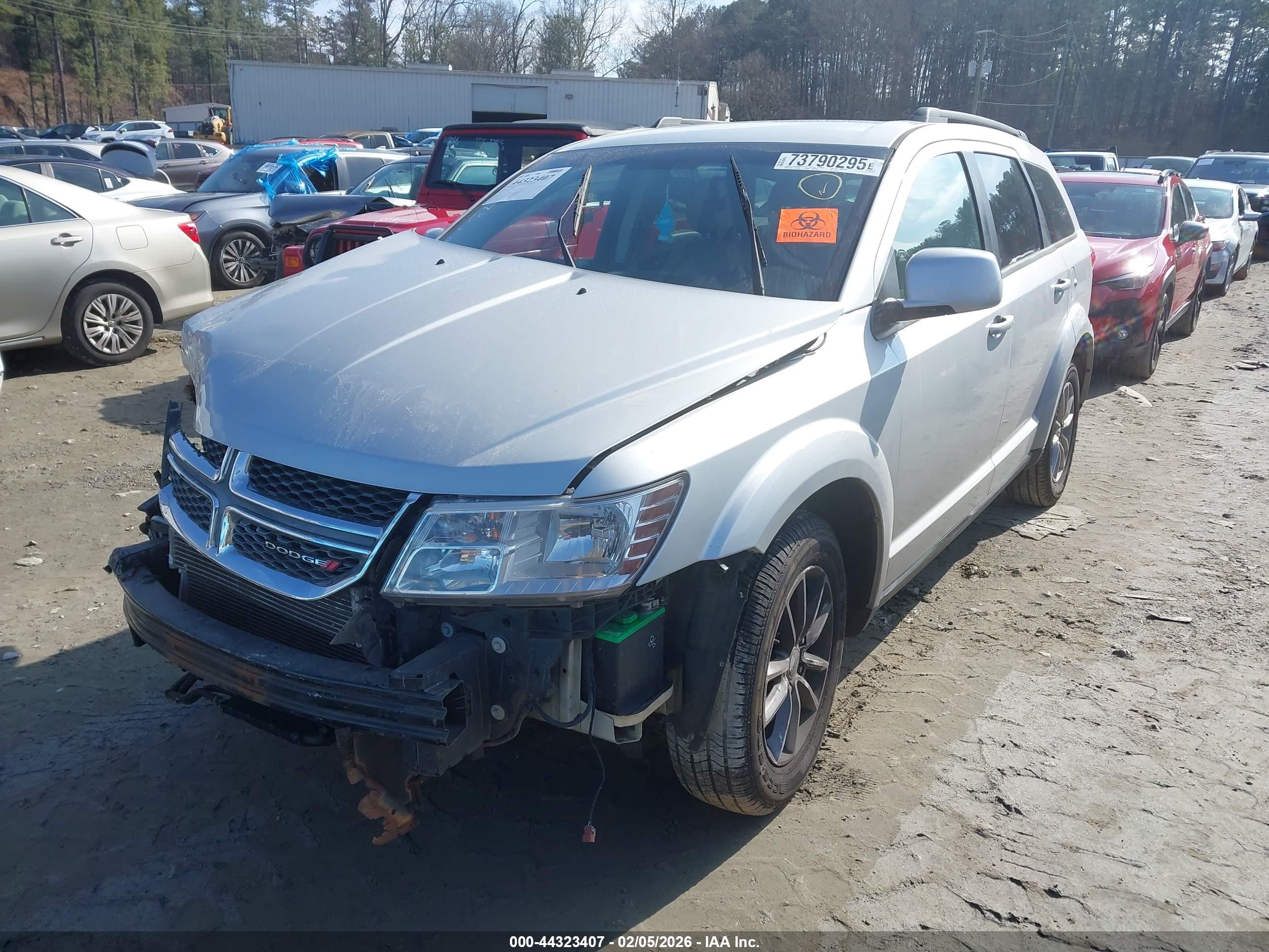 DODGE JOURNEY image 2