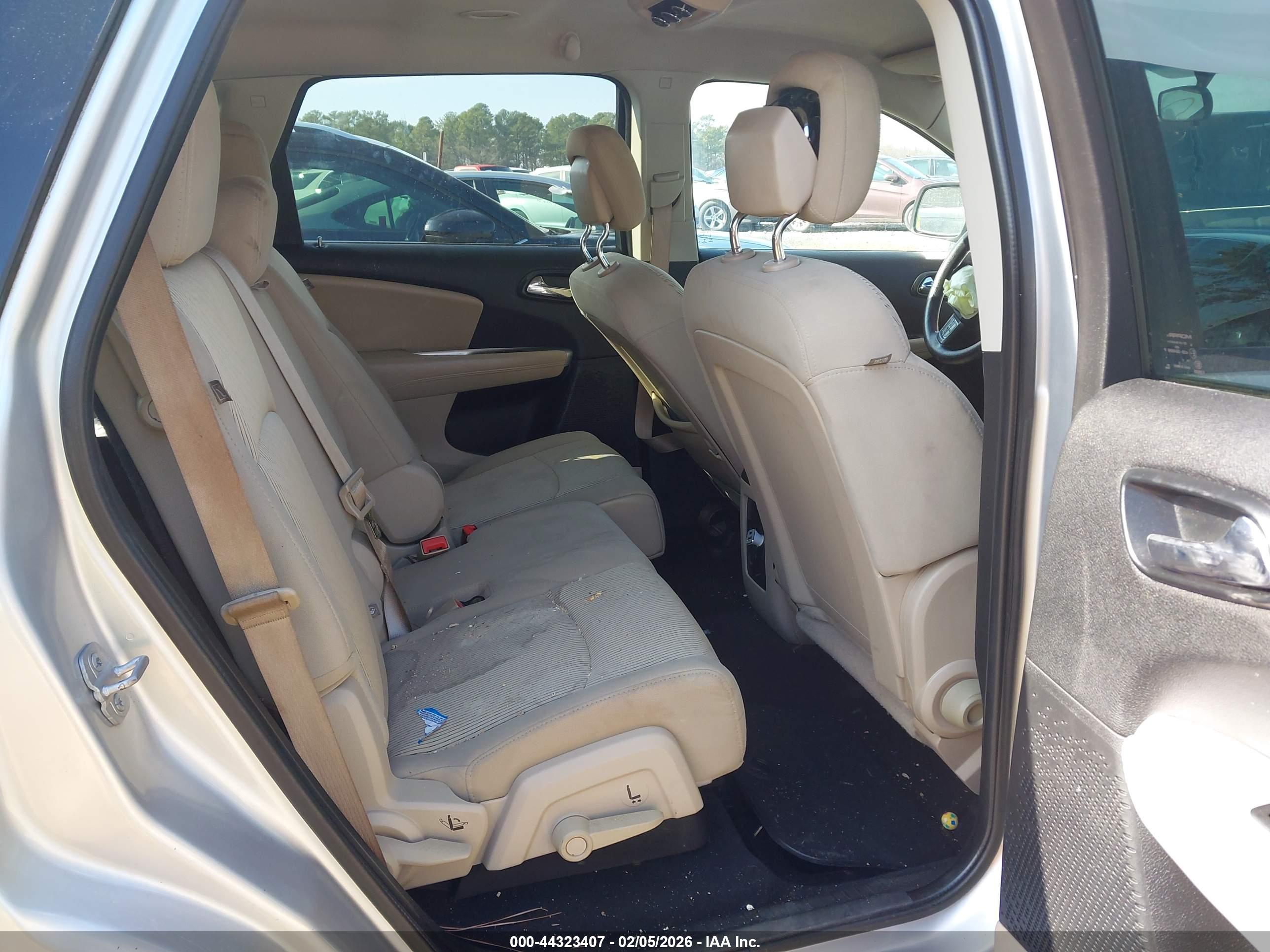 DODGE JOURNEY image 8
