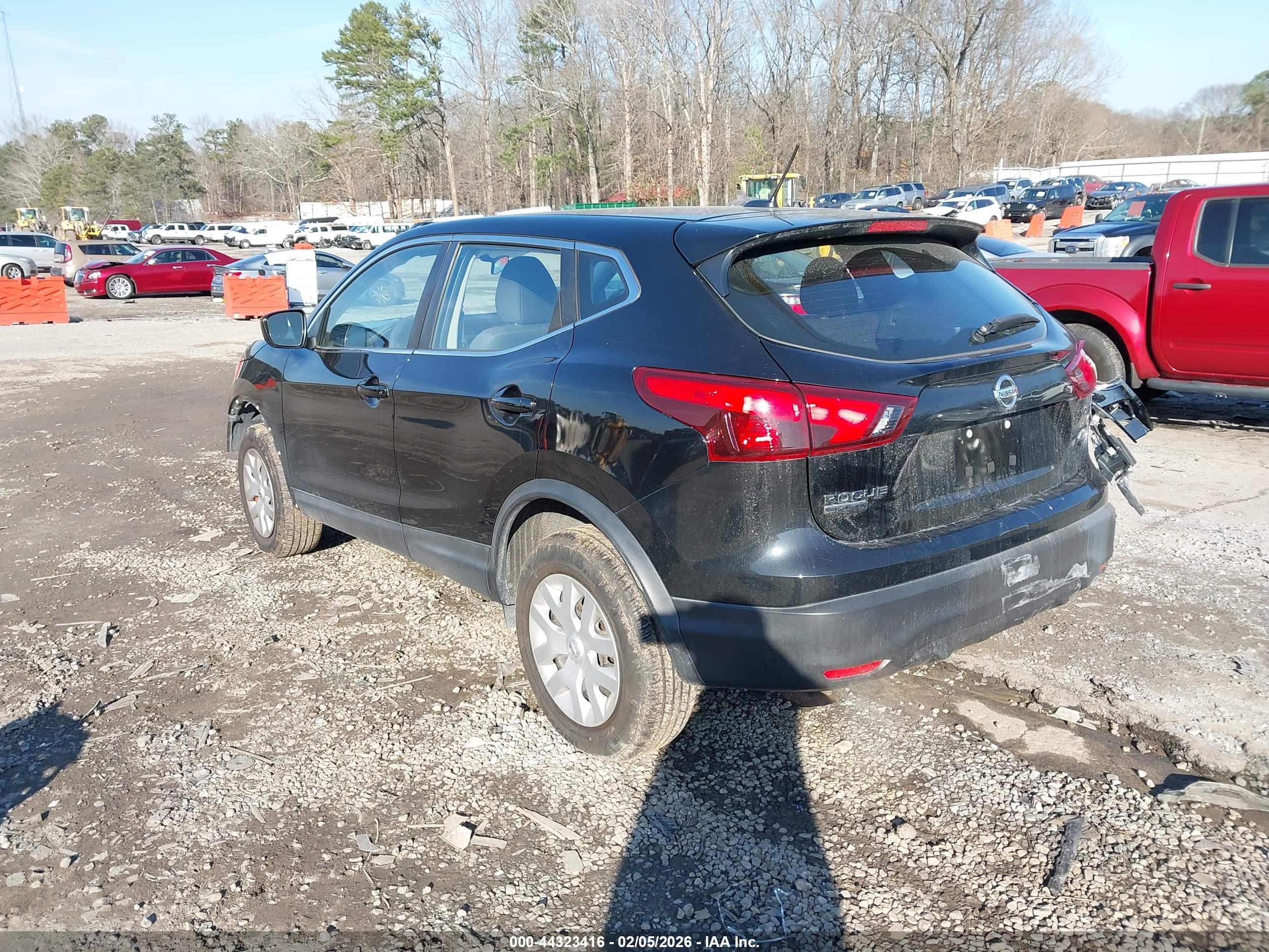 NISSAN ROGUE image 3