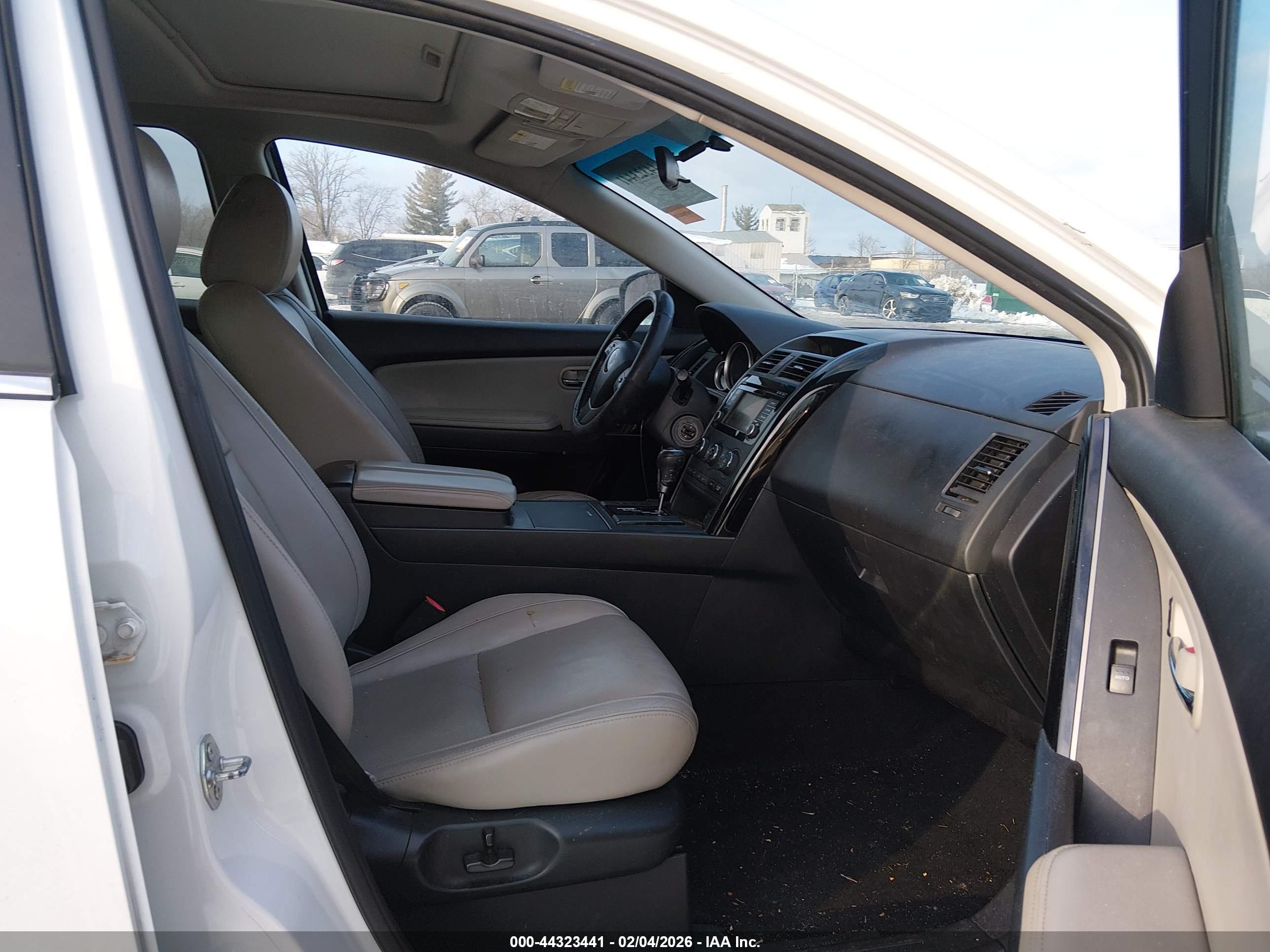 MAZDA CX-9 image 5