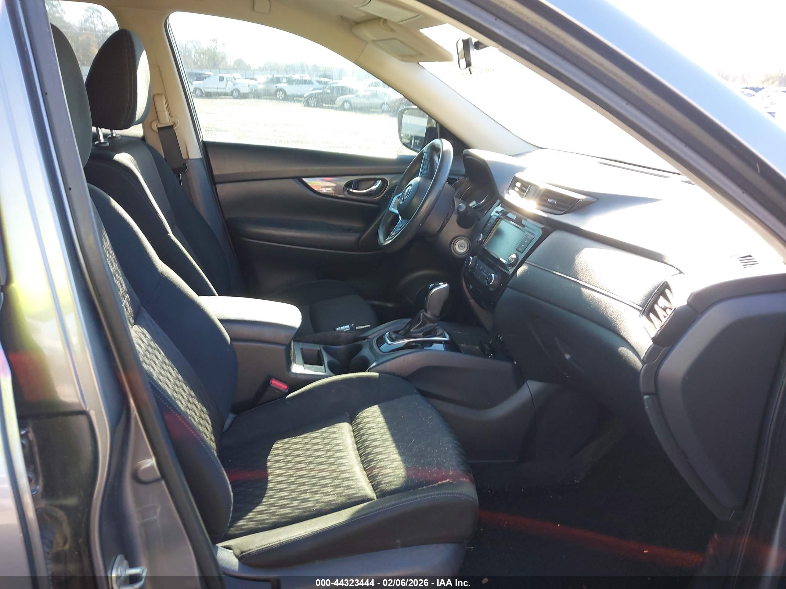 NISSAN ROGUE image 5