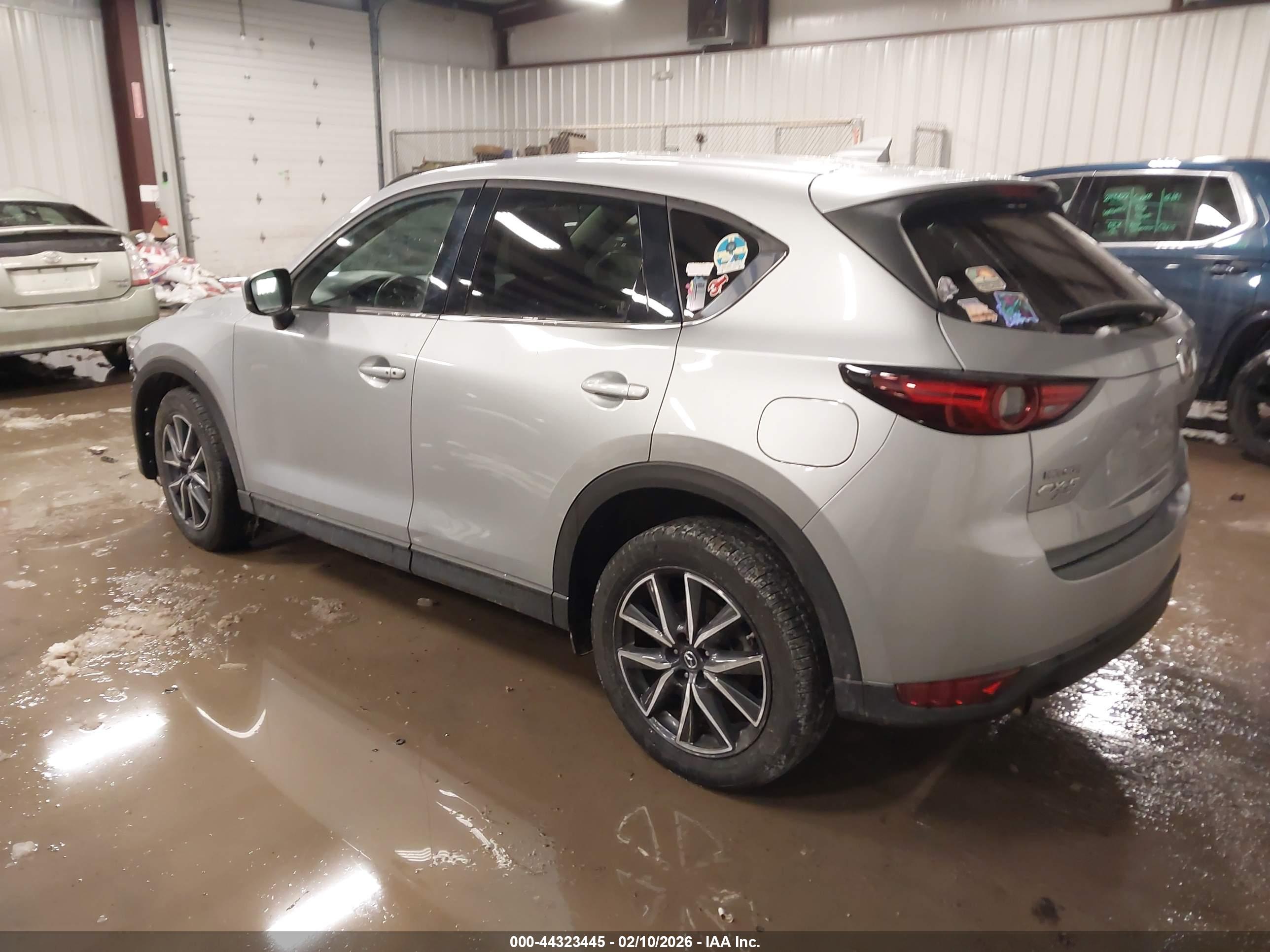 MAZDA CX-5 image 3