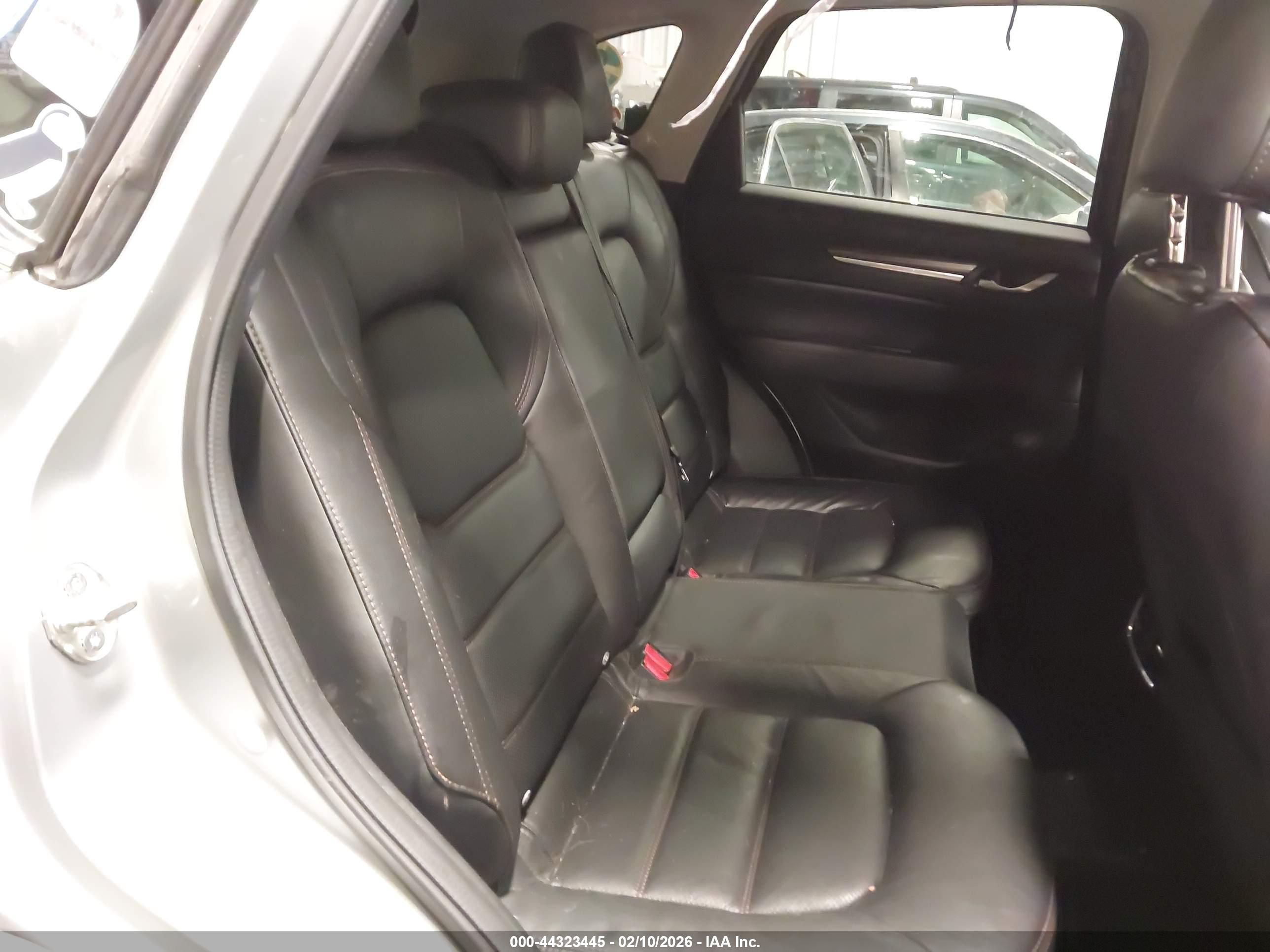 MAZDA CX-5 image 8