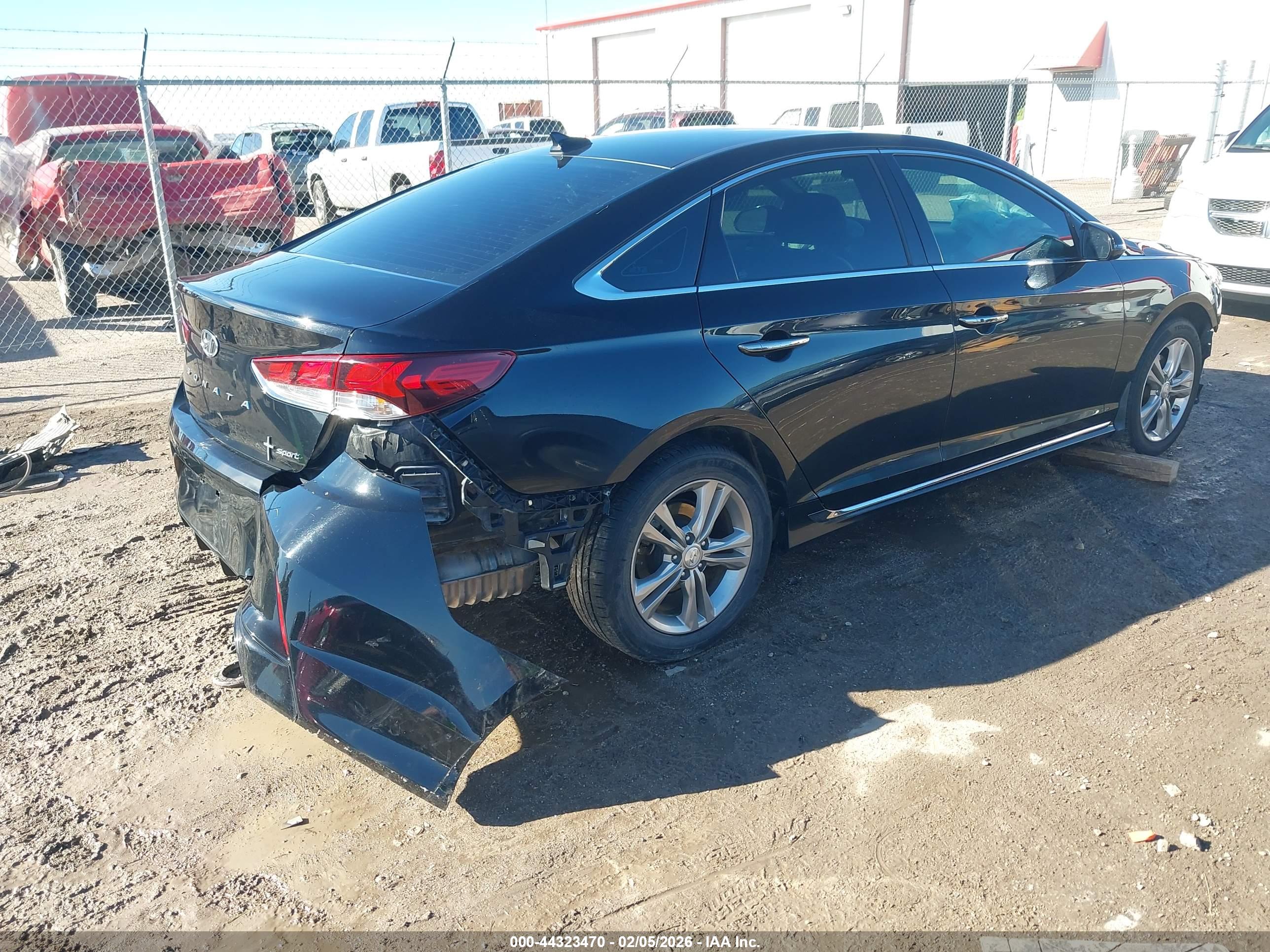HYUNDAI SONATA image 4