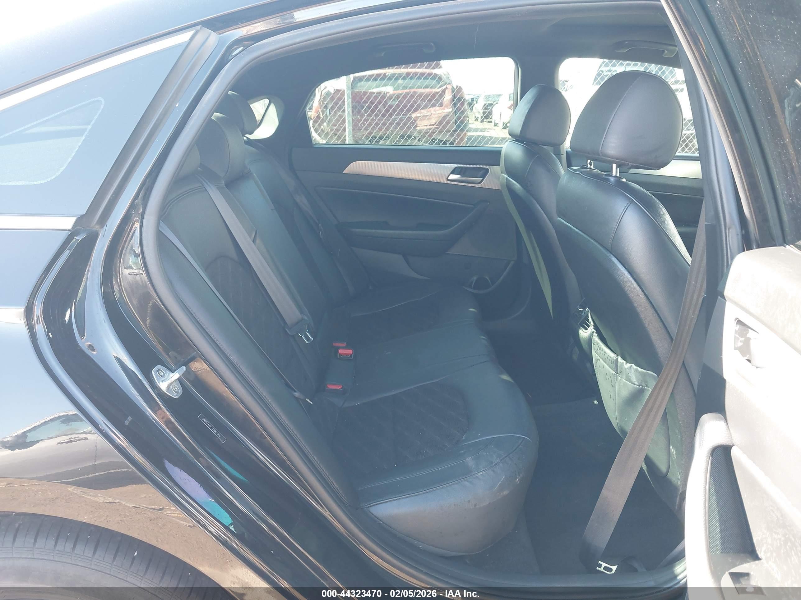 HYUNDAI SONATA image 8