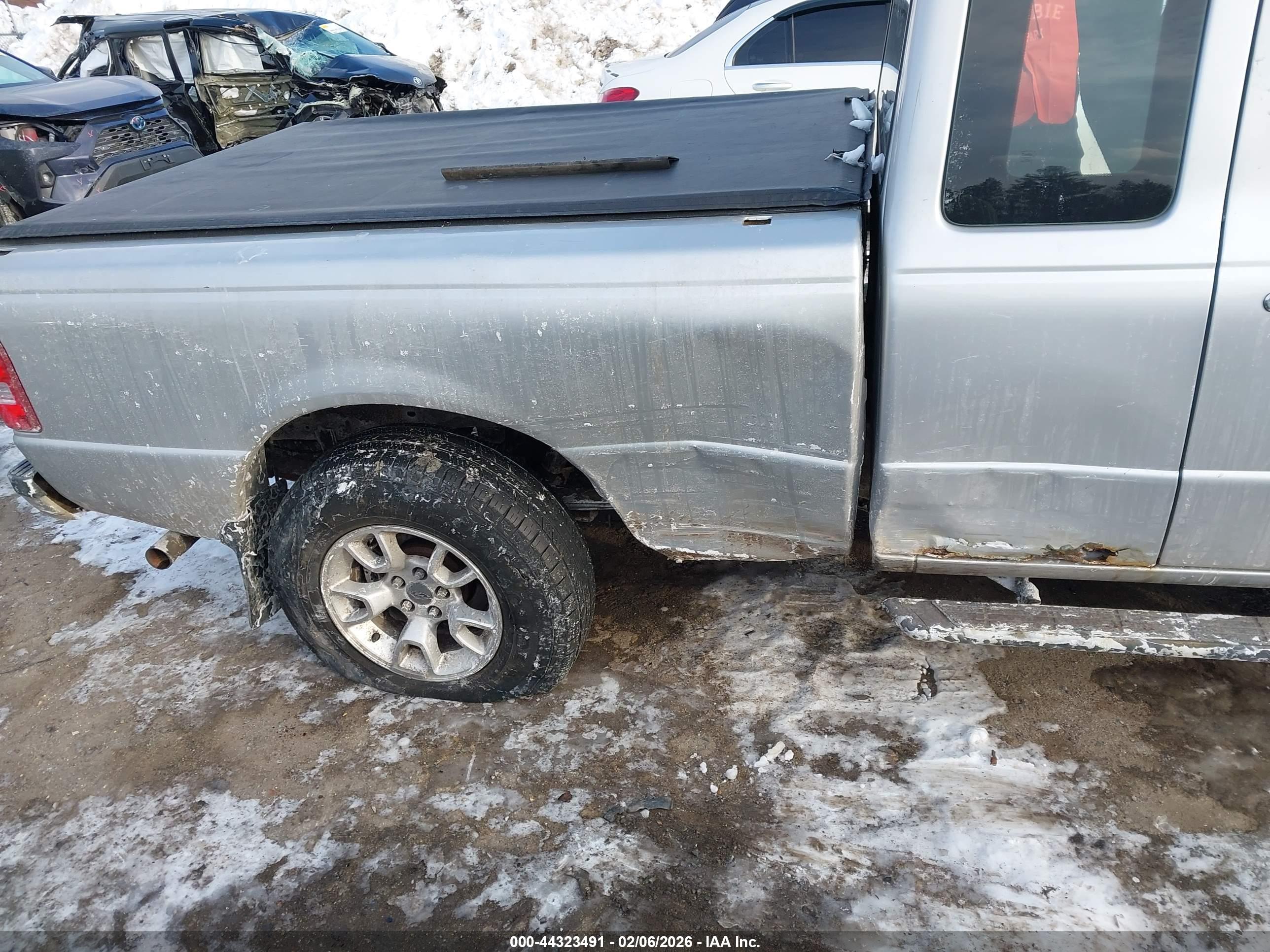 FORD RANGER image 6