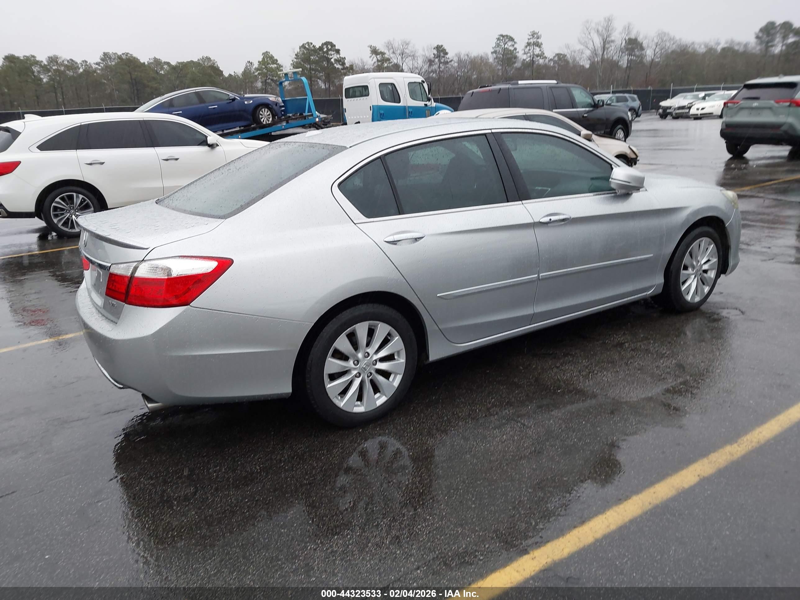 HONDA ACCORD image 4
