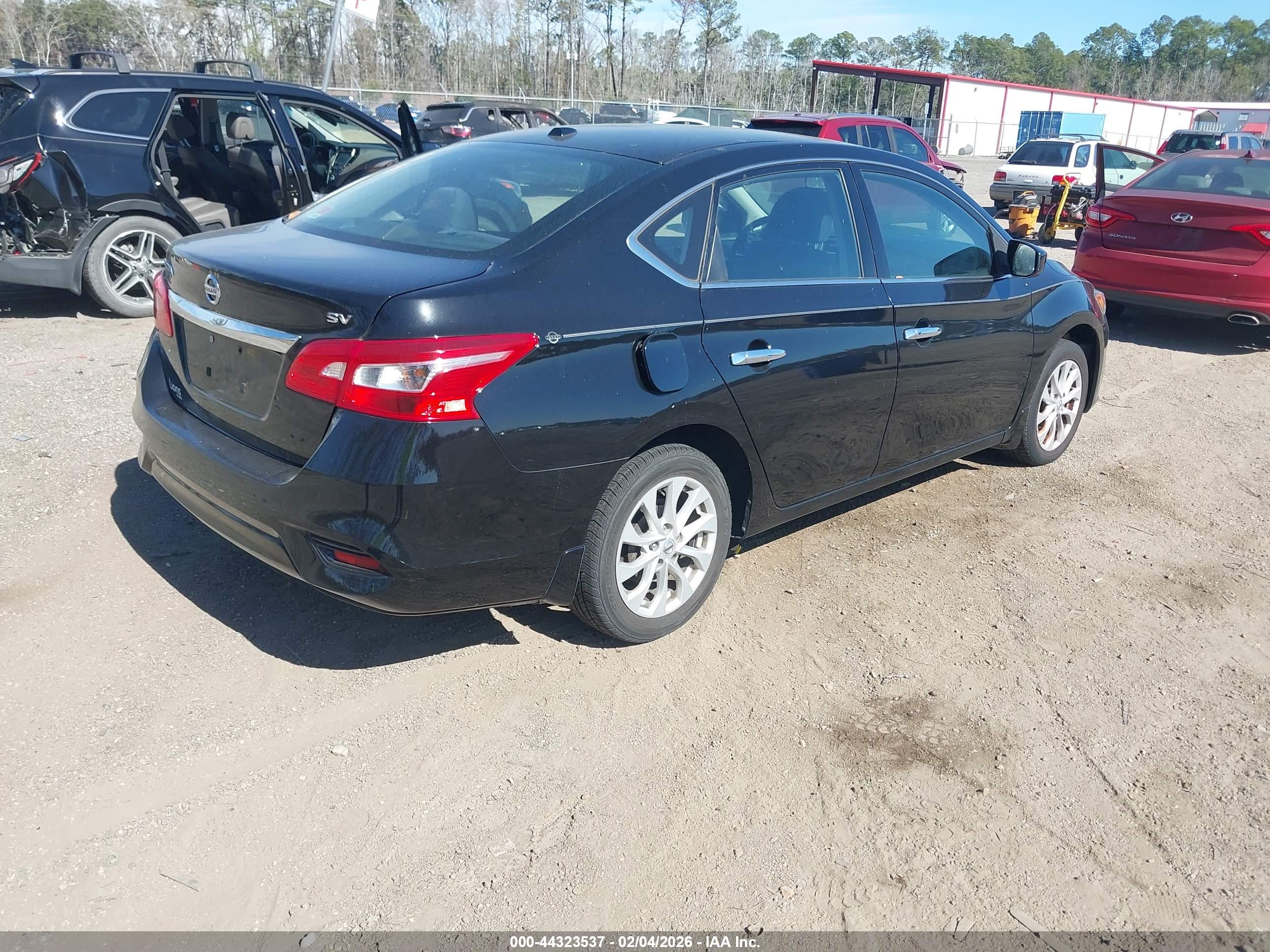 NISSAN SENTRA image 4