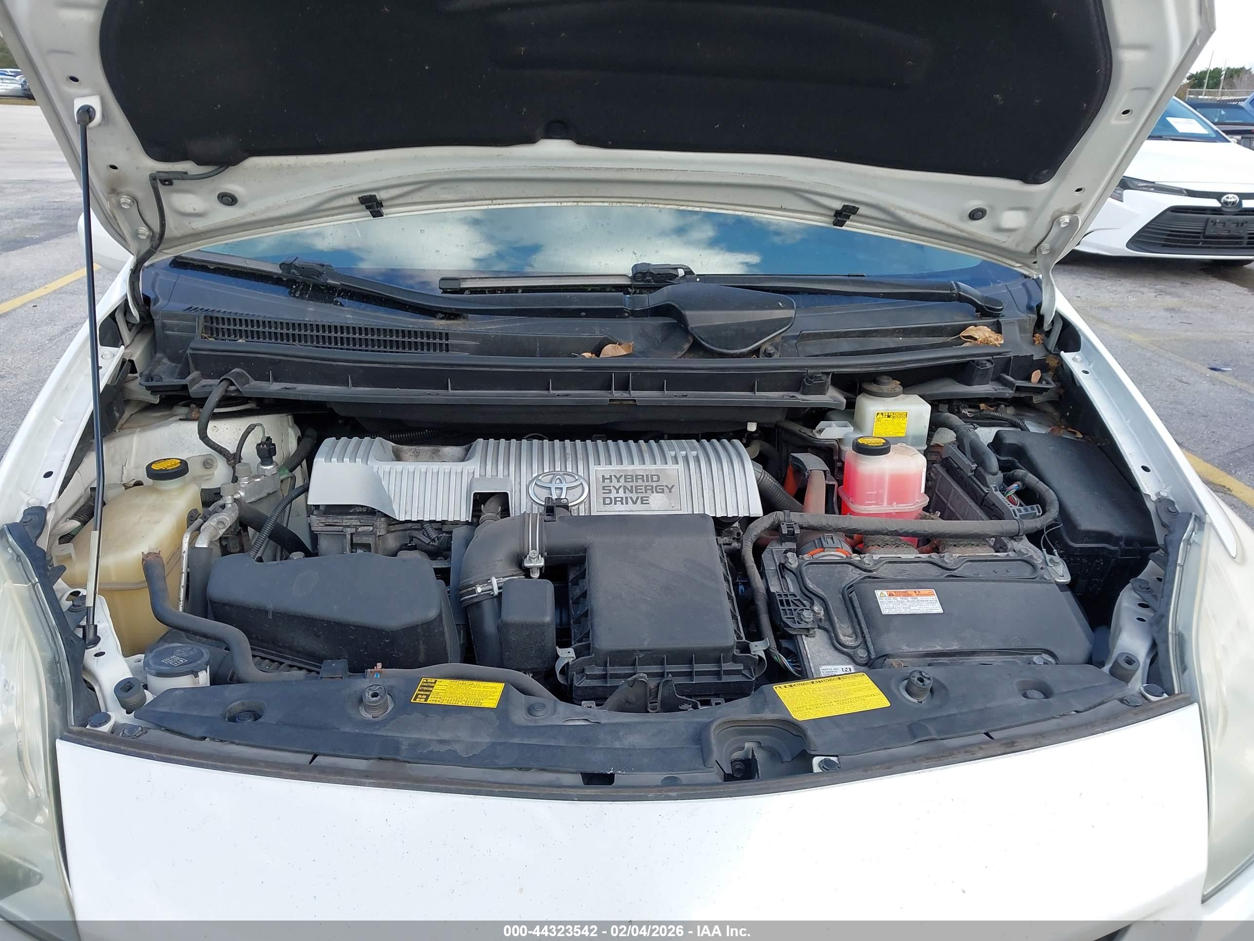 TOYOTA PRIUS image 10