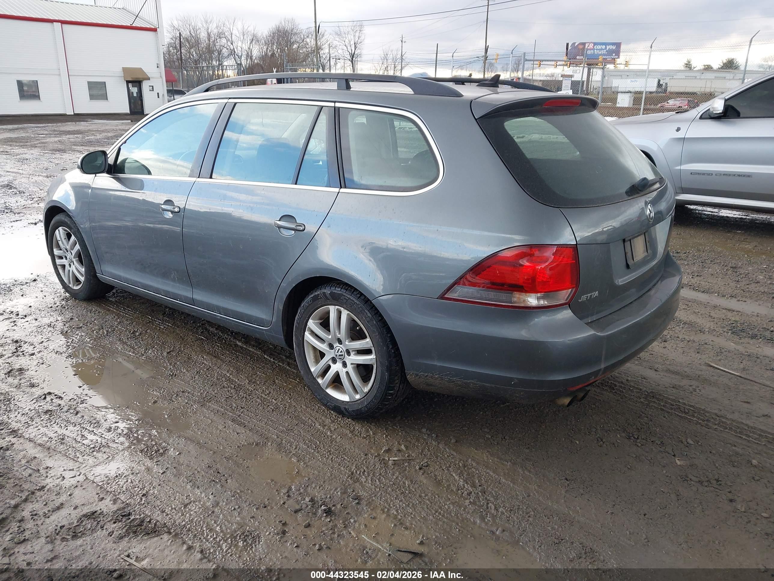VOLKSWAGEN JETTA image 3