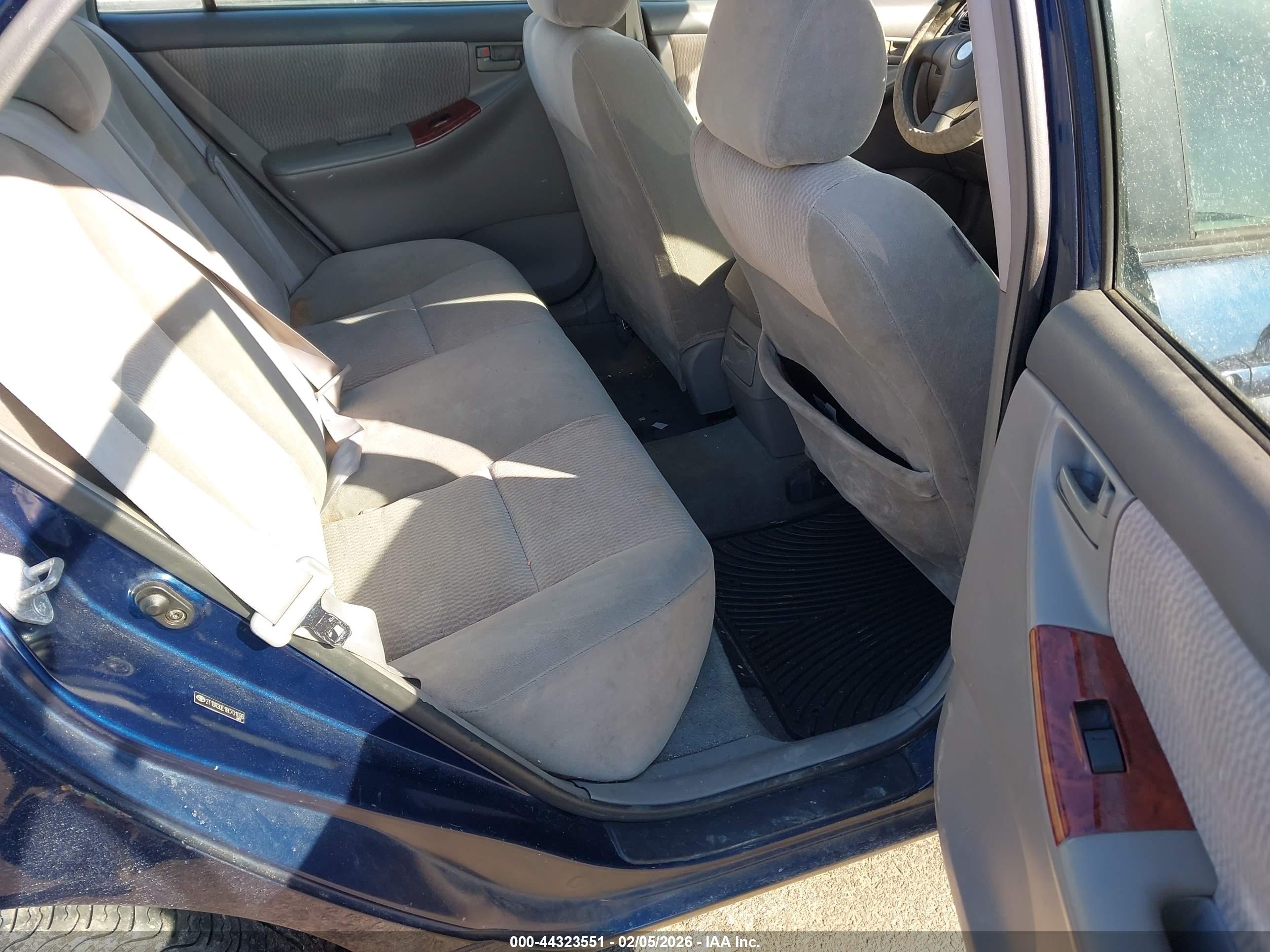 TOYOTA COROLLA image 8
