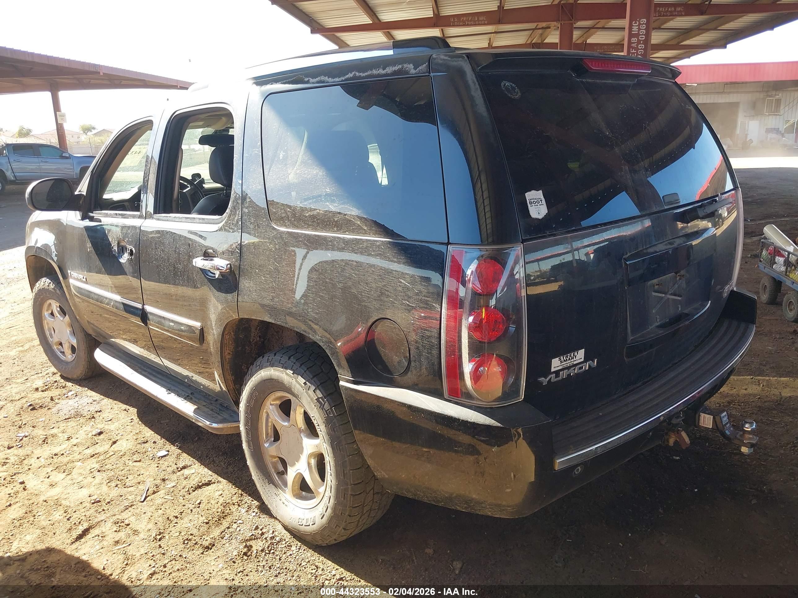 GMC YUKON image 3