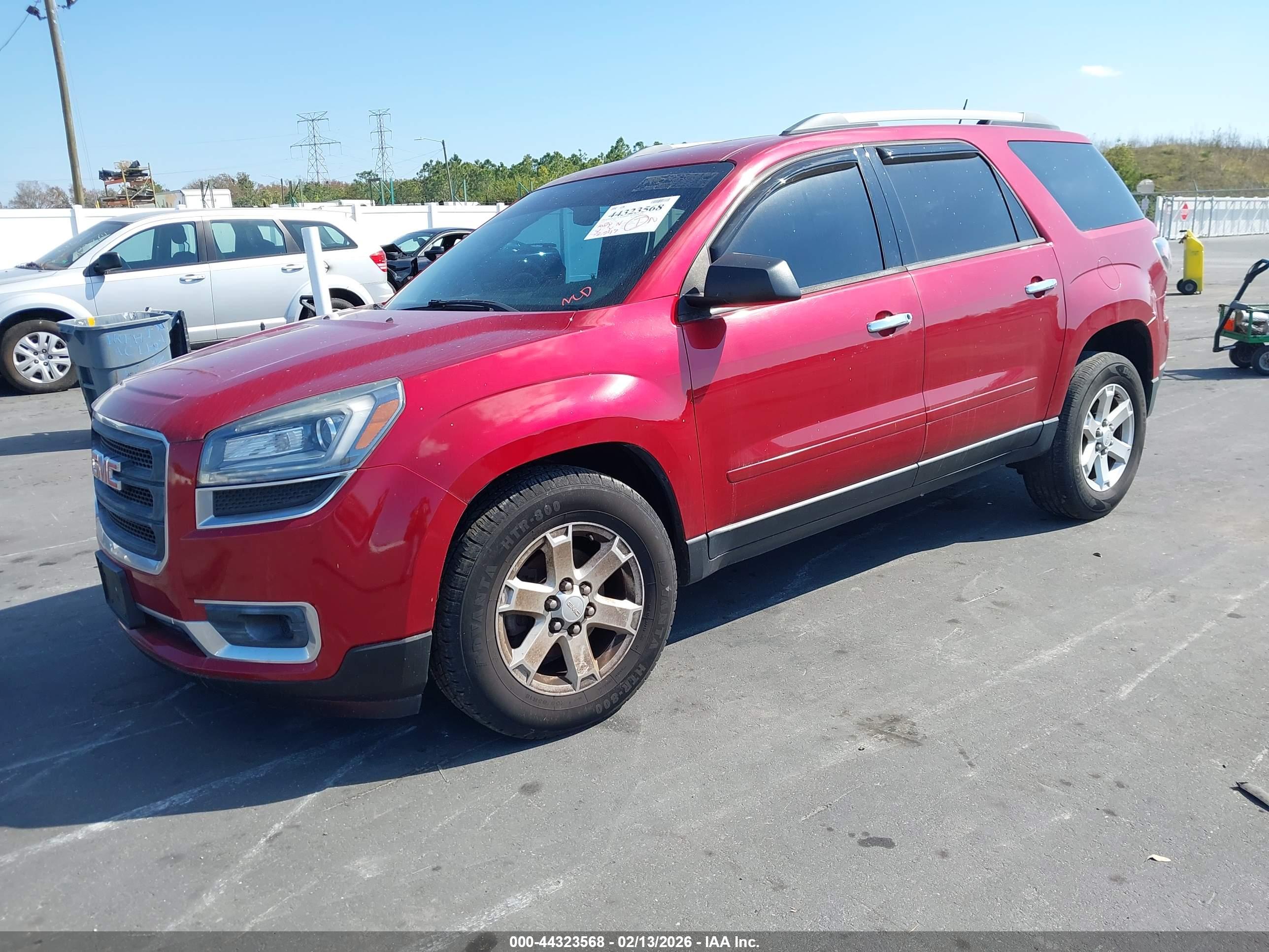 GMC ACADIA image 2