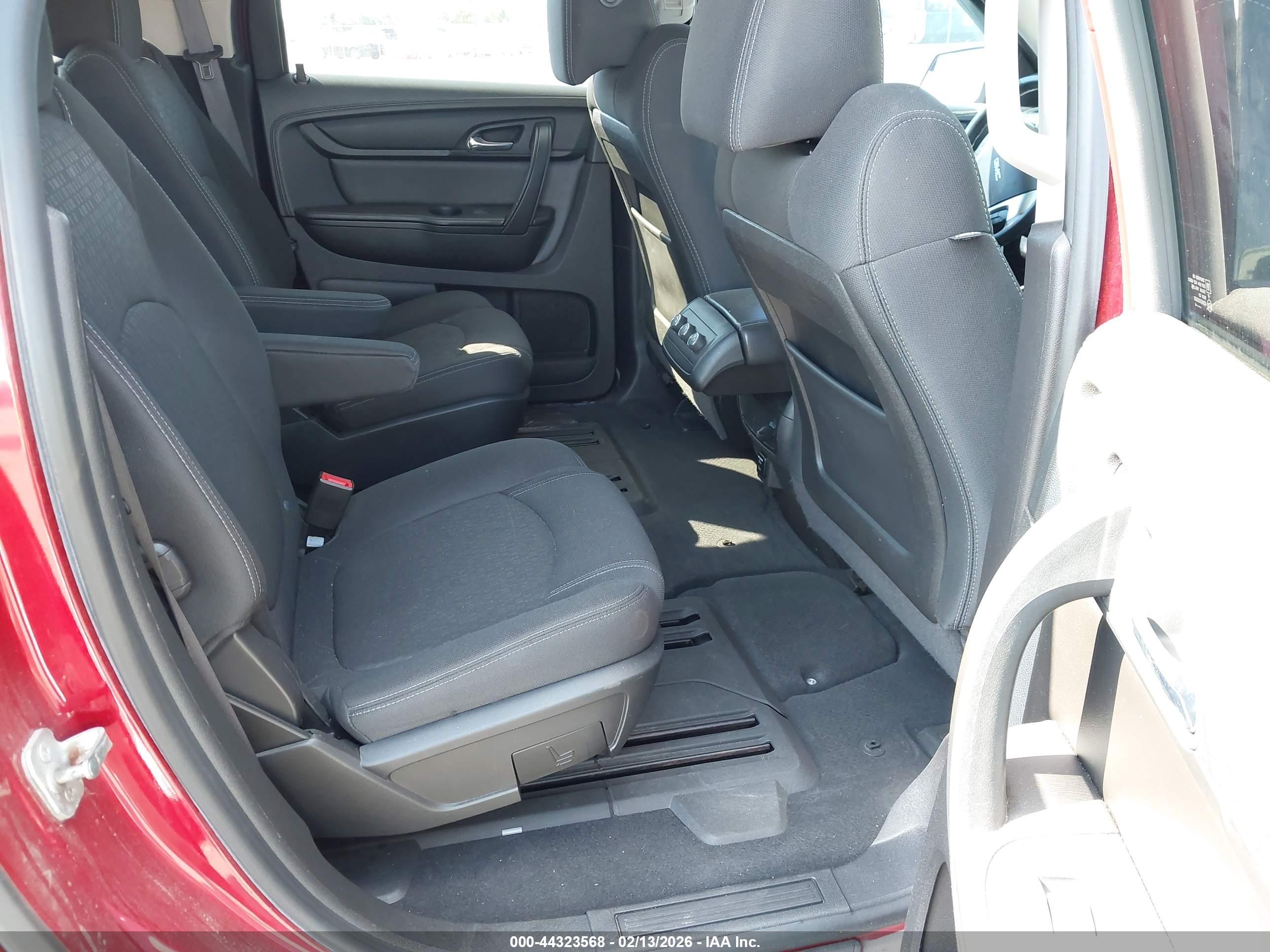 GMC ACADIA image 8