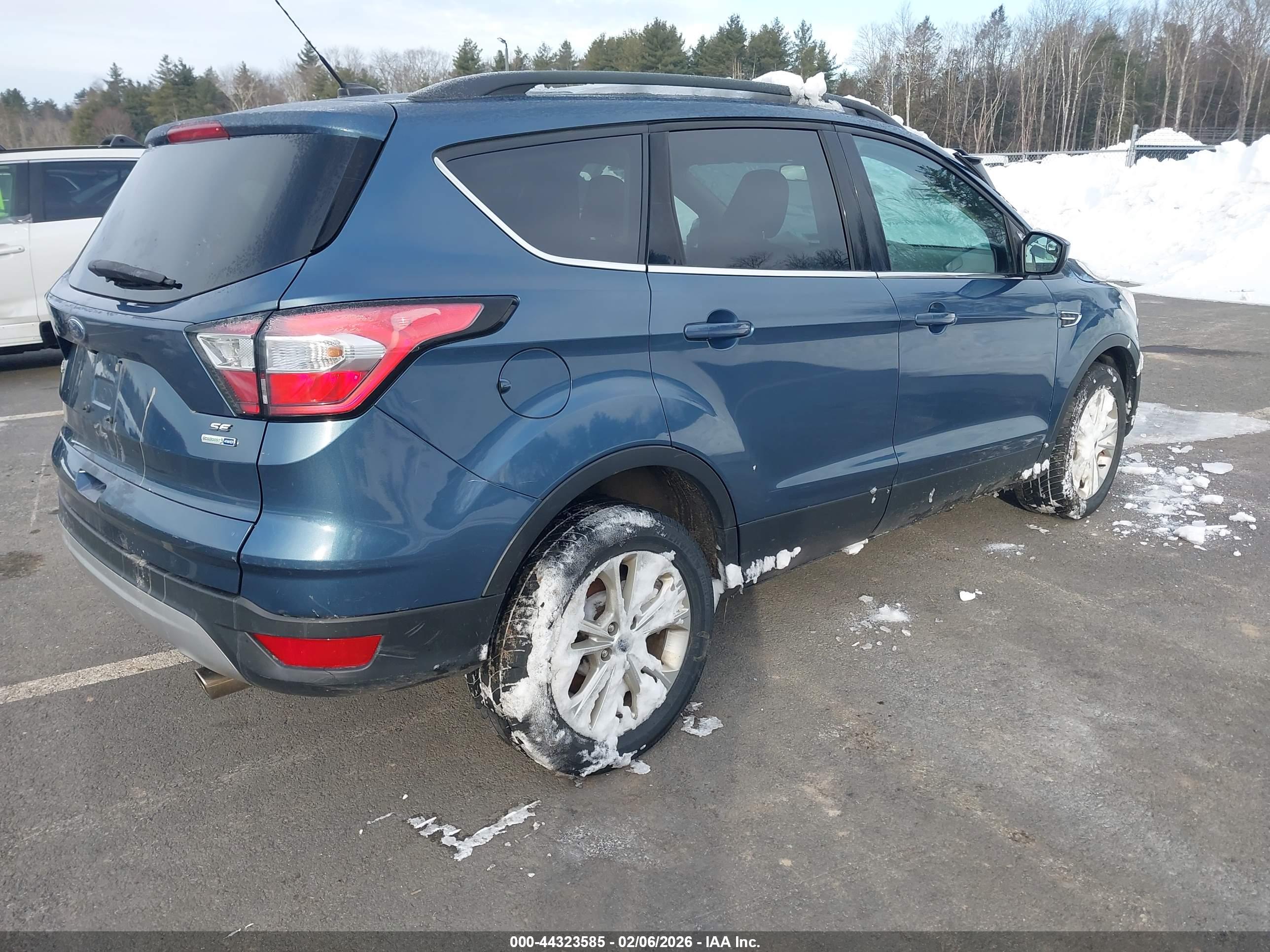 FORD ESCAPE image 4