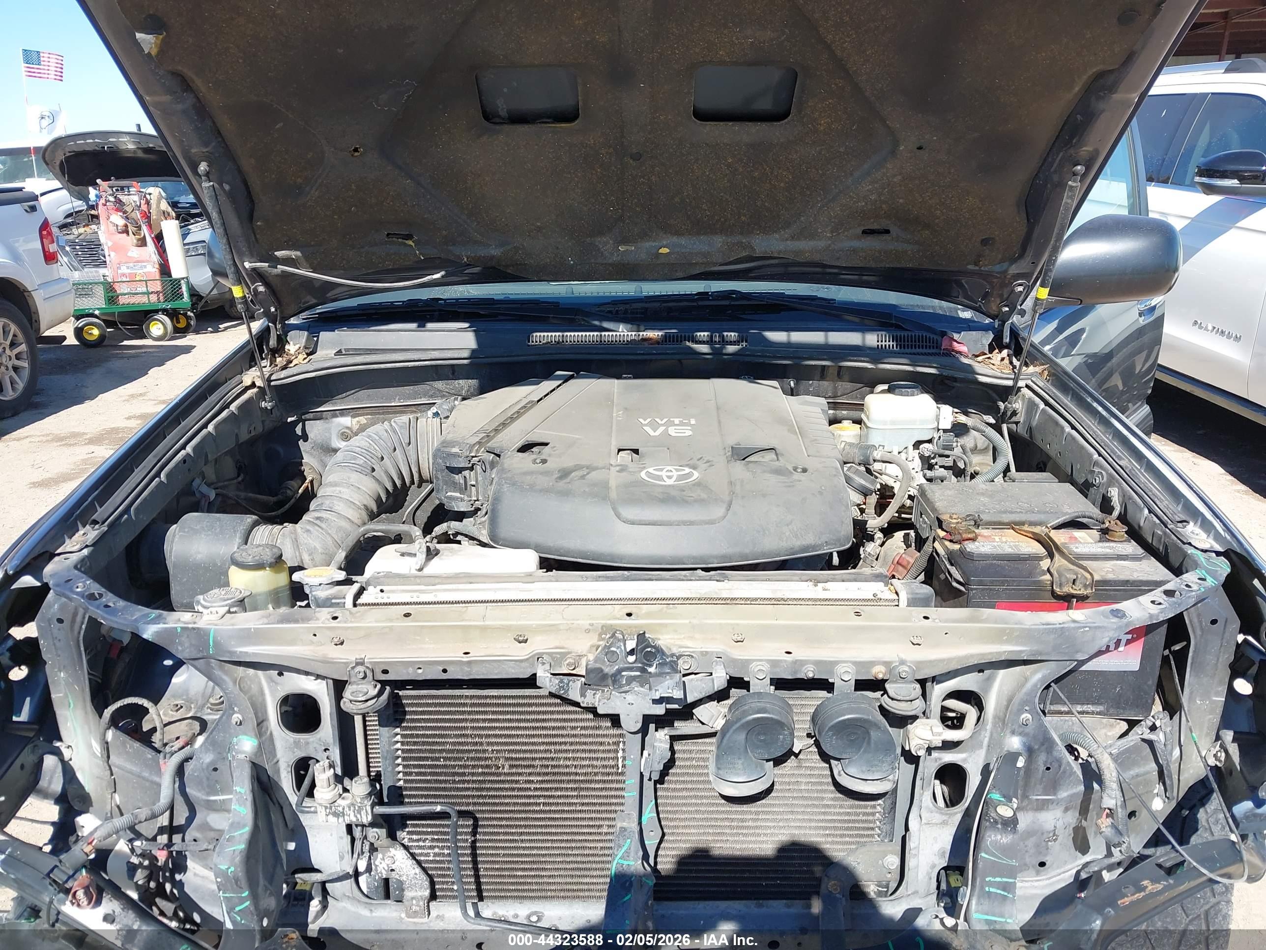 TOYOTA 4RUNNER image 10