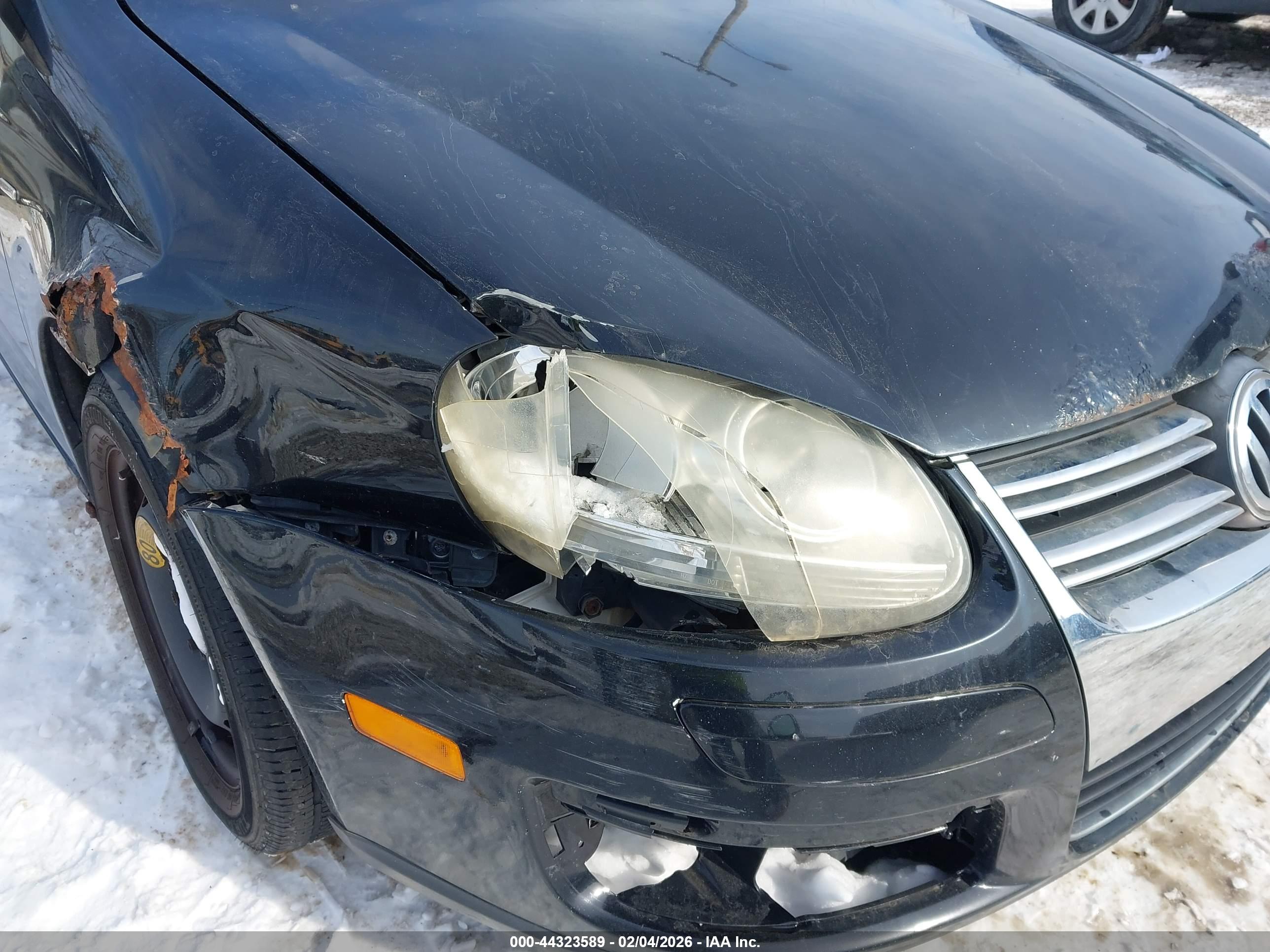 VOLKSWAGEN JETTA image 6