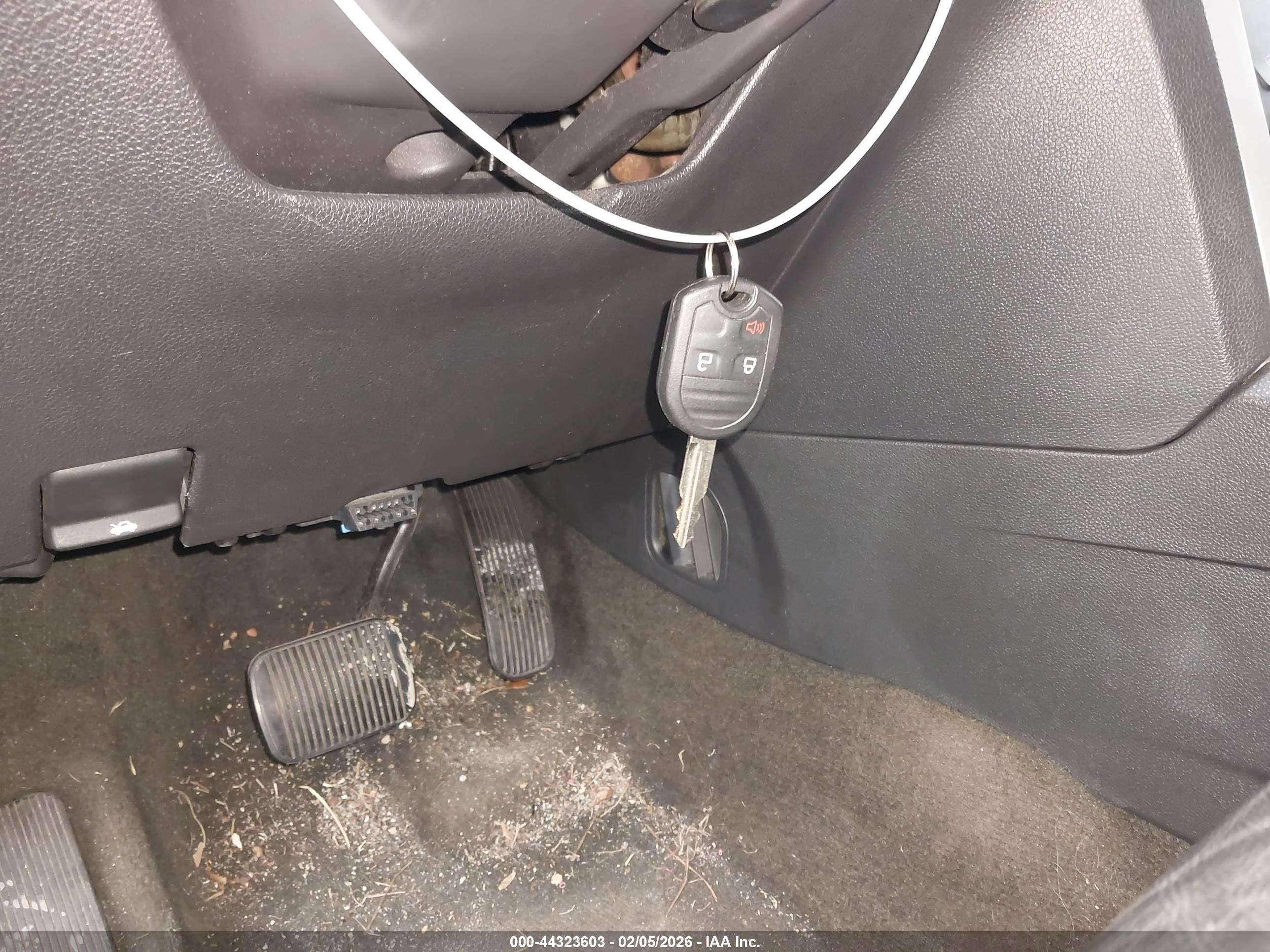 FORD EXPLORER image 11