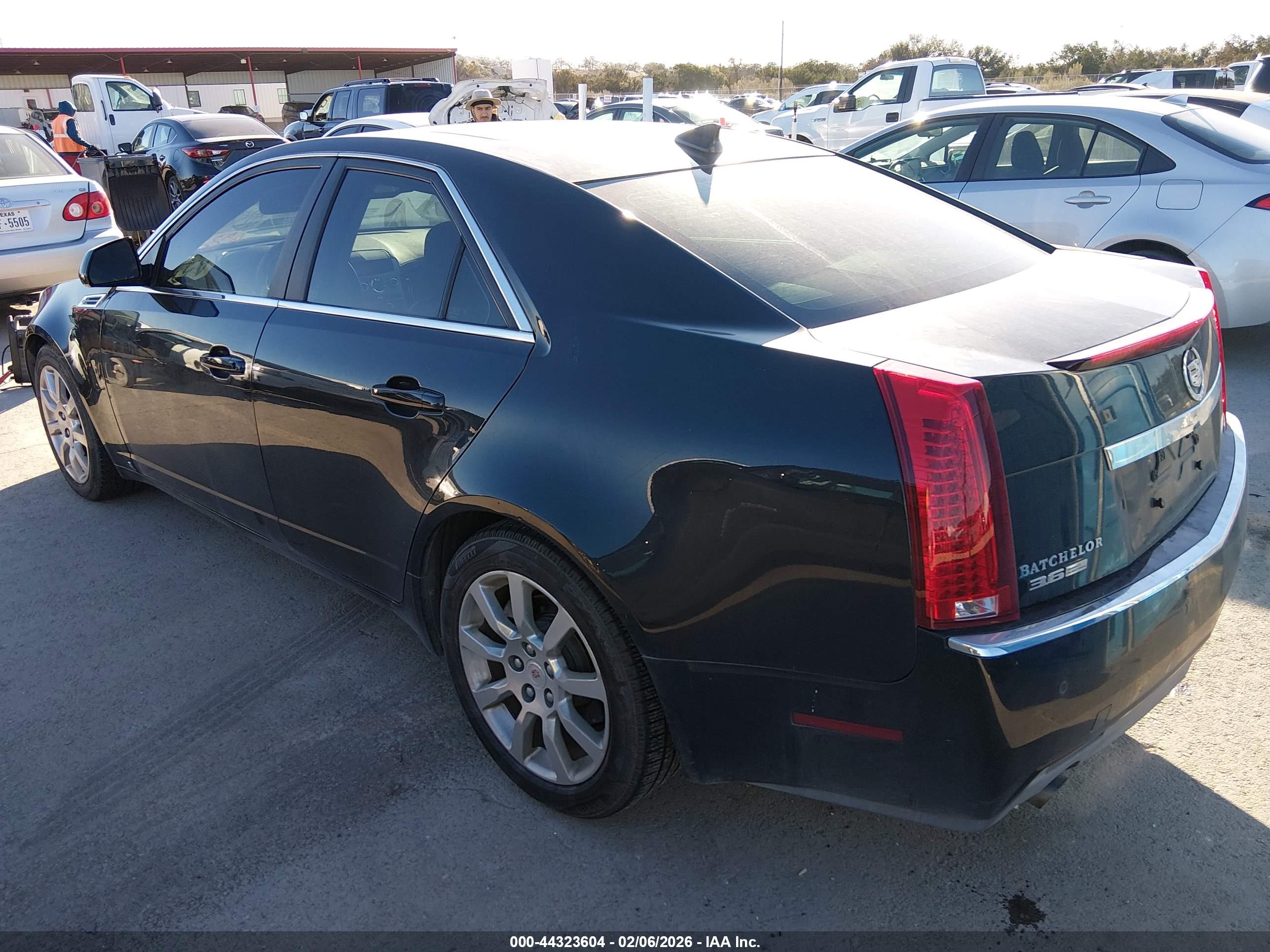 CADILLAC CTS image 3