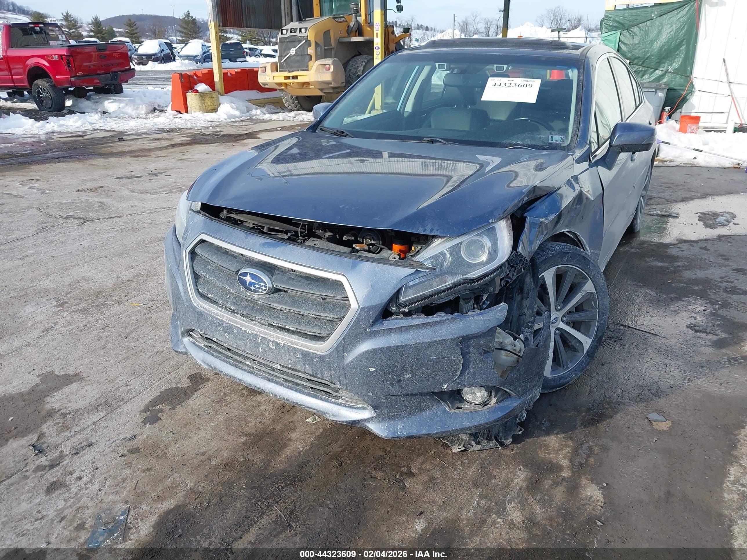 SUBARU LEGACY image 6