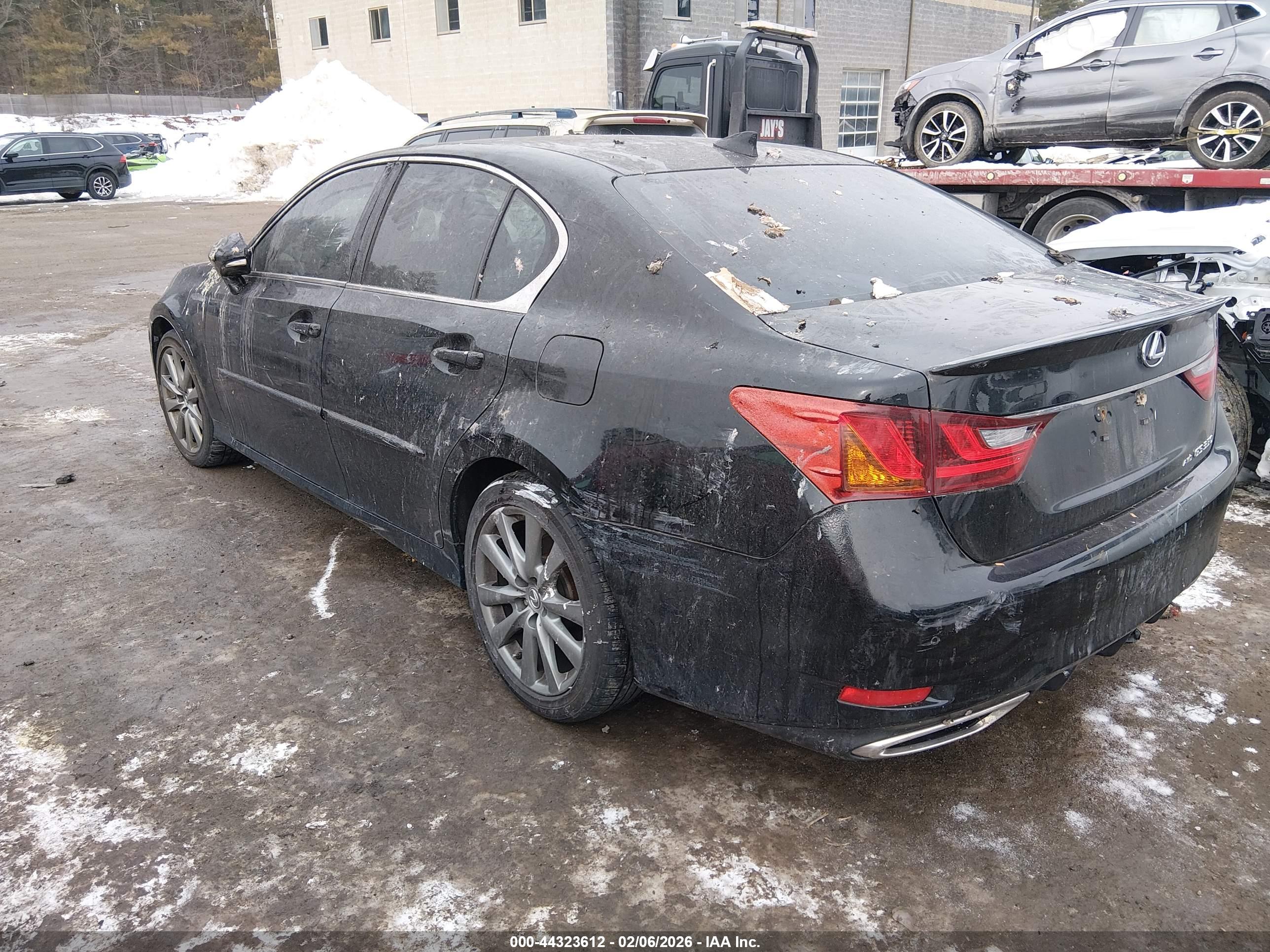 LEXUS GS image 3