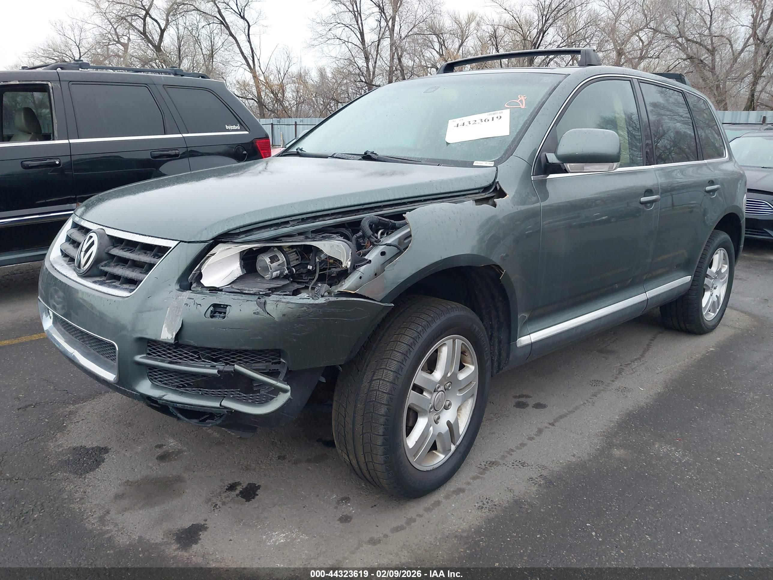 VOLKSWAGEN TOUAREG image 2